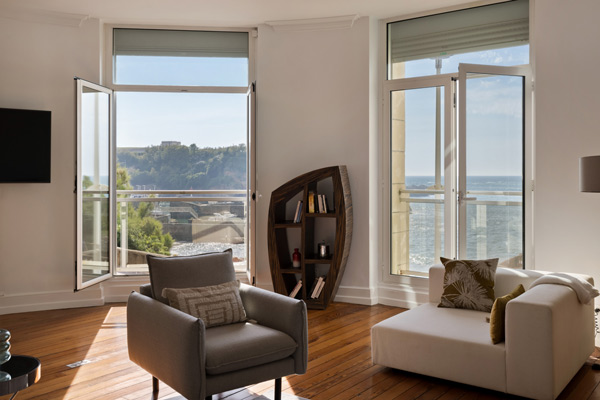 Location d'un appartement de standing avec vue mer à Biarritz