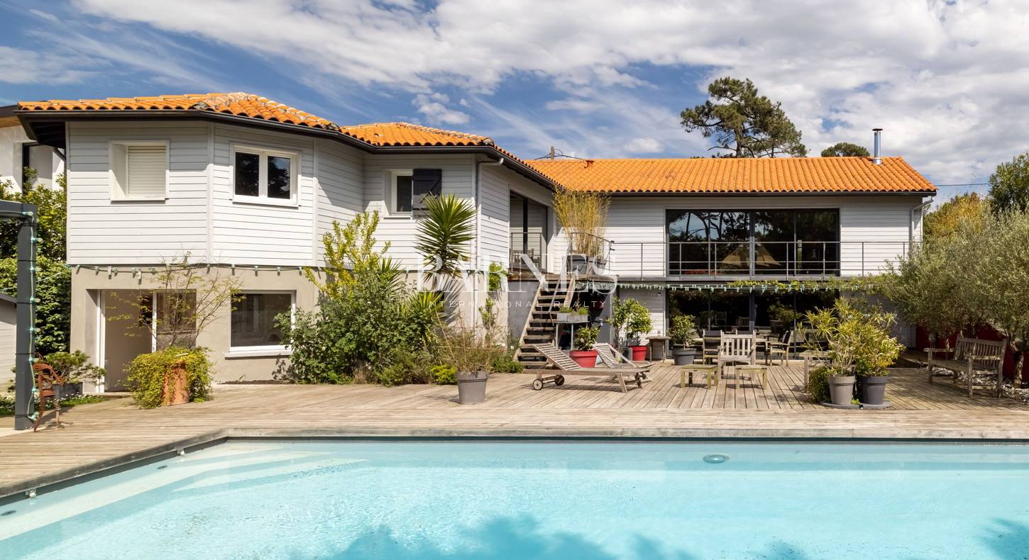 Maison de 250 m² avec piscine - Anglet Chiberta Maison de 250 m² avec piscine - Anglet Chiberta
