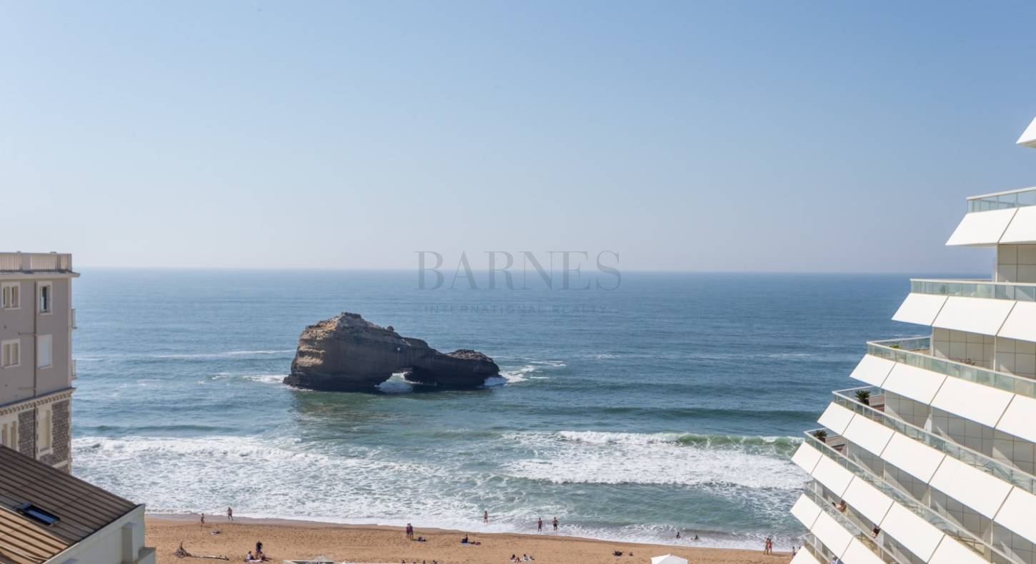 studio with ocean view in biarritz miramar