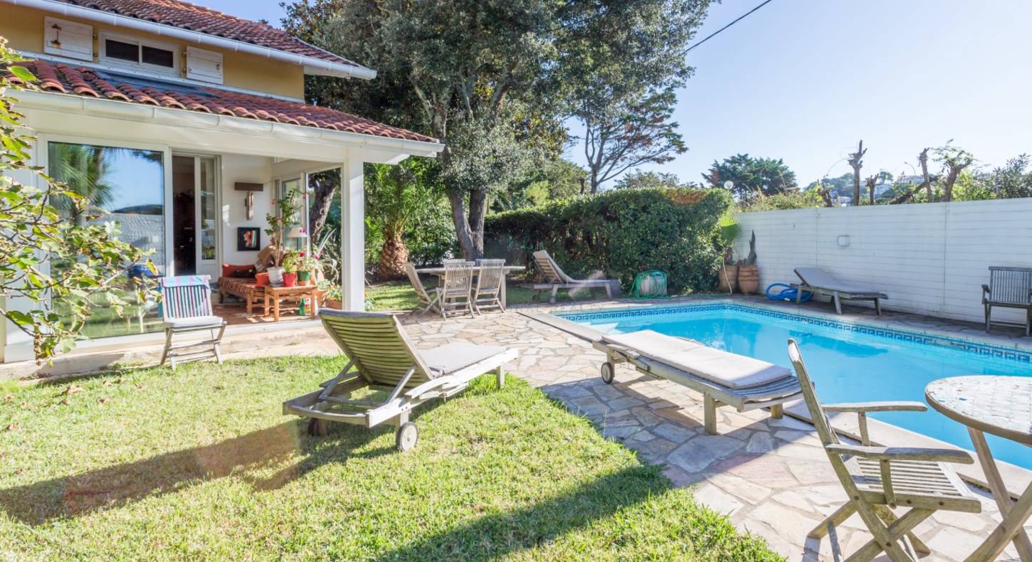 maison a vendre biarritz centre avec piscine