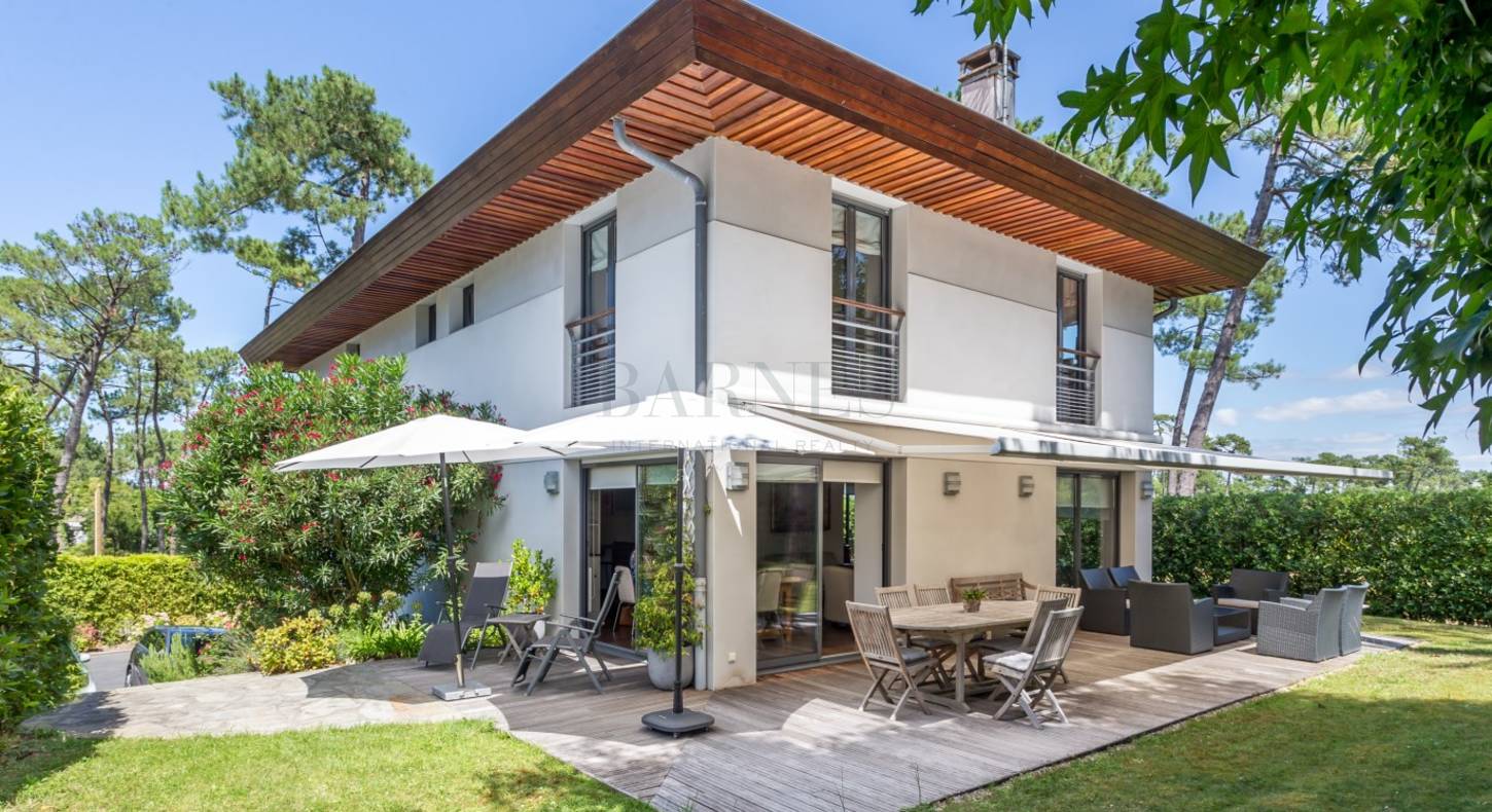 house 250 m2 direct access golf de chiberta house 250 m2 direct access golf de chiberta
