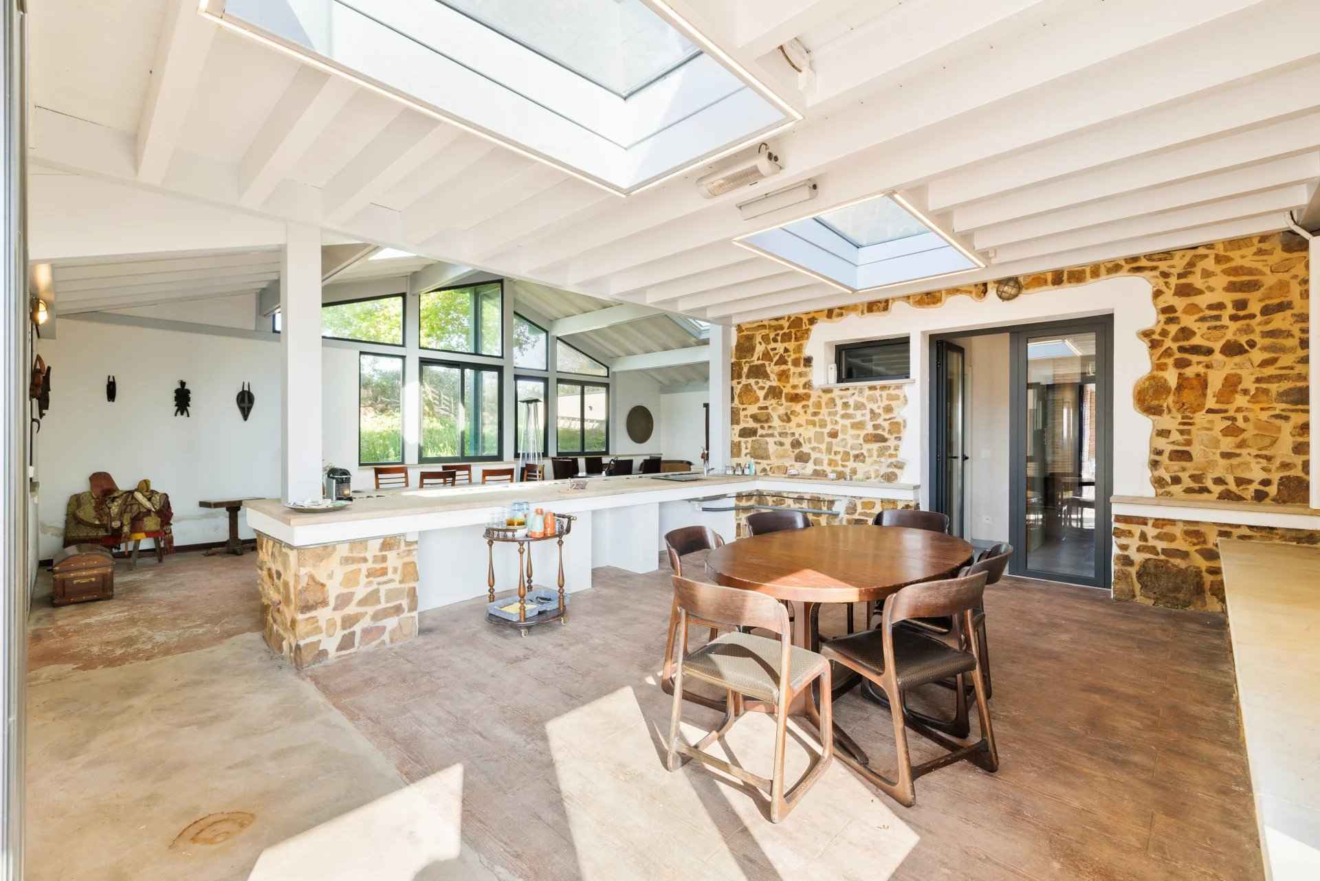 2abac167396f51f29ffd561d3a601f4c b126926336 1920 original - Attribut alt par défaut.