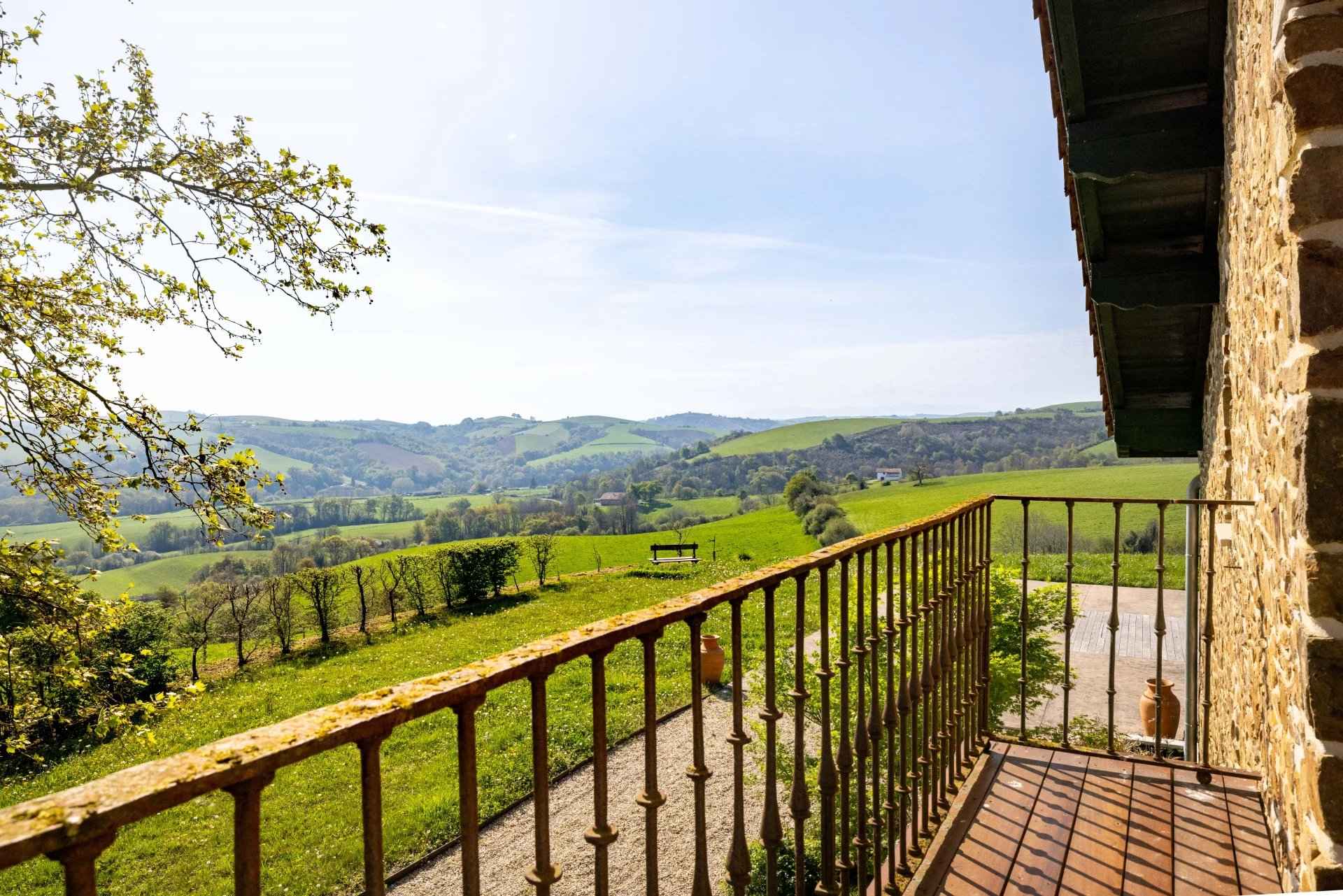 14ea3d5bb0b7a157ad8cd64f044f807c f7d5508e57 1920 original - Attribut alt par défaut.