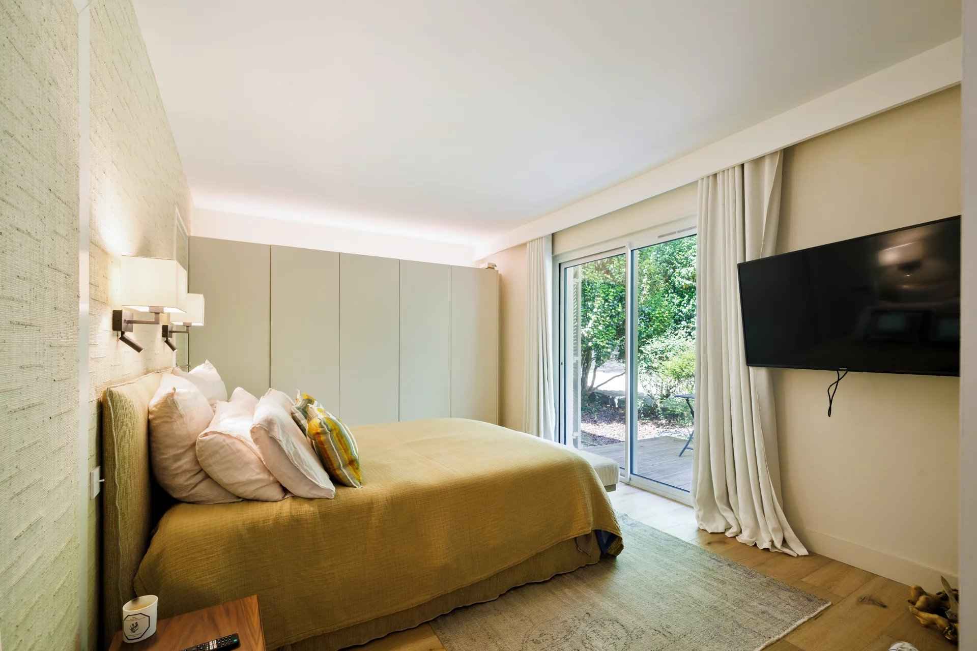 13810550efcd42c98bbc076dd73318f8 cf3fc1b13b 1920 original - Attribut alt par défaut.