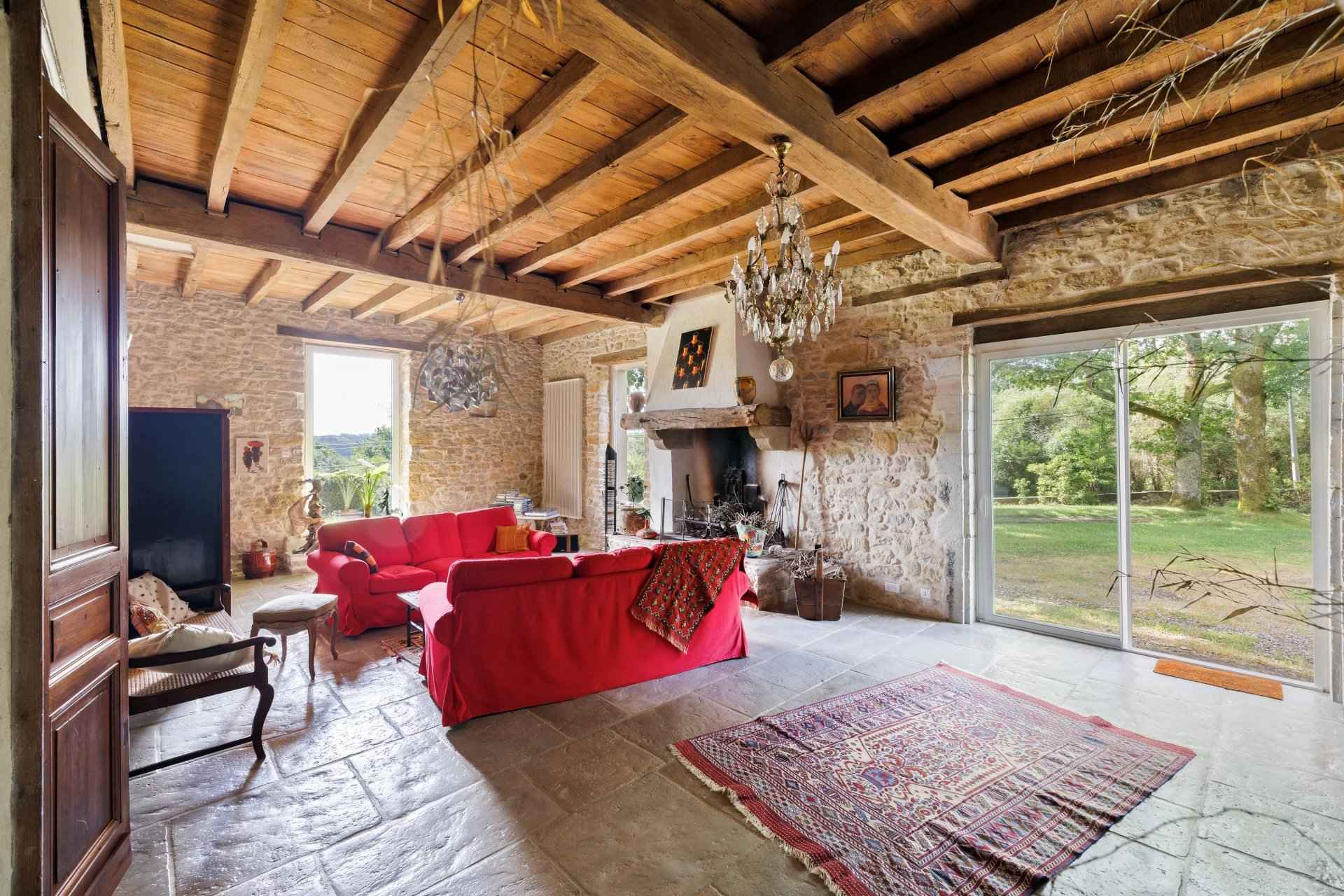 Ee75b40122fed8ce7f5c33dcb9cb65ad fcc528ba20 1920 original - Attribut alt par défaut.