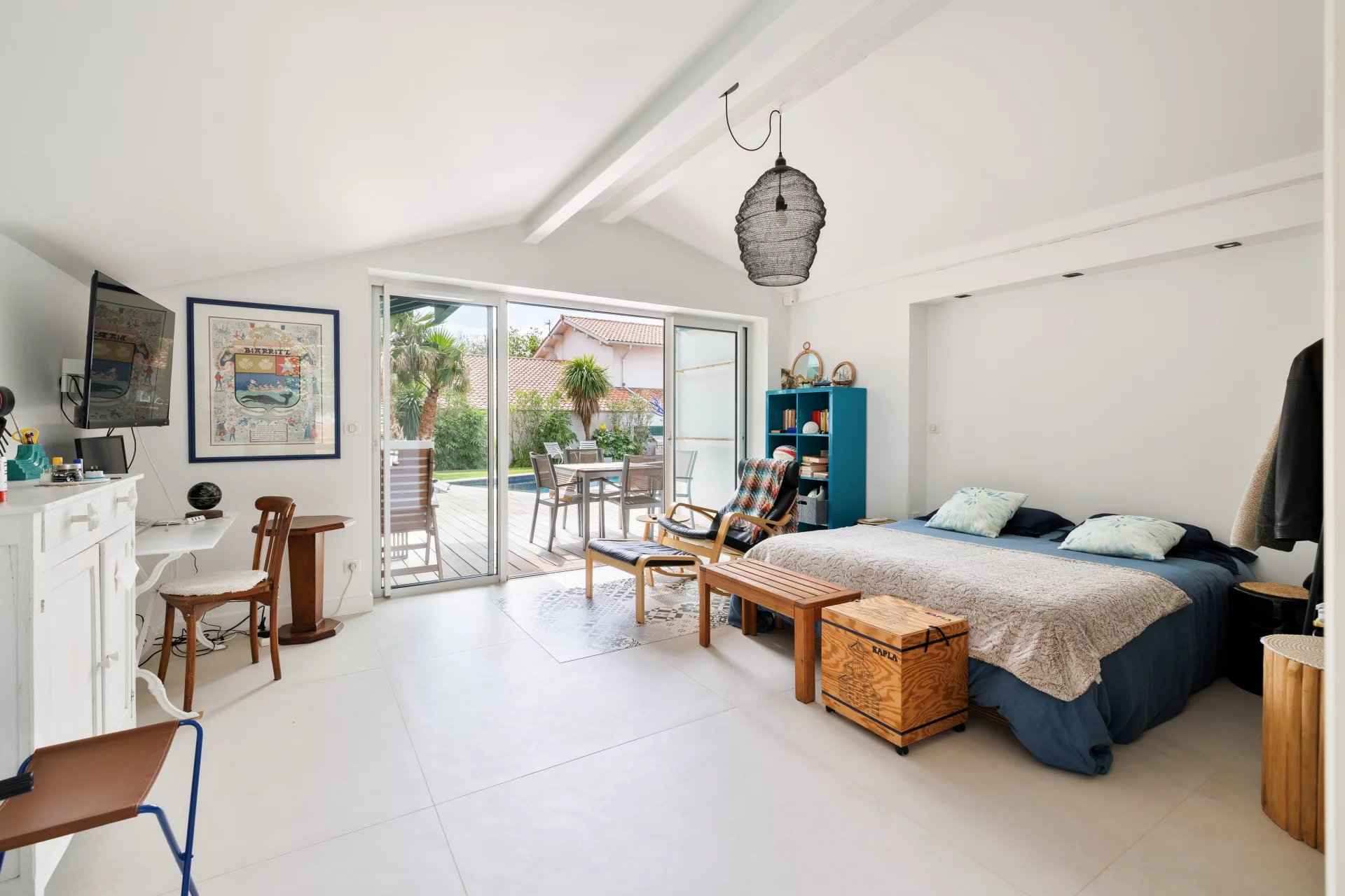 B067d5cf6321b1303a28c5092a7b18de fb314cc373 1920 original - Attribut alt par défaut.