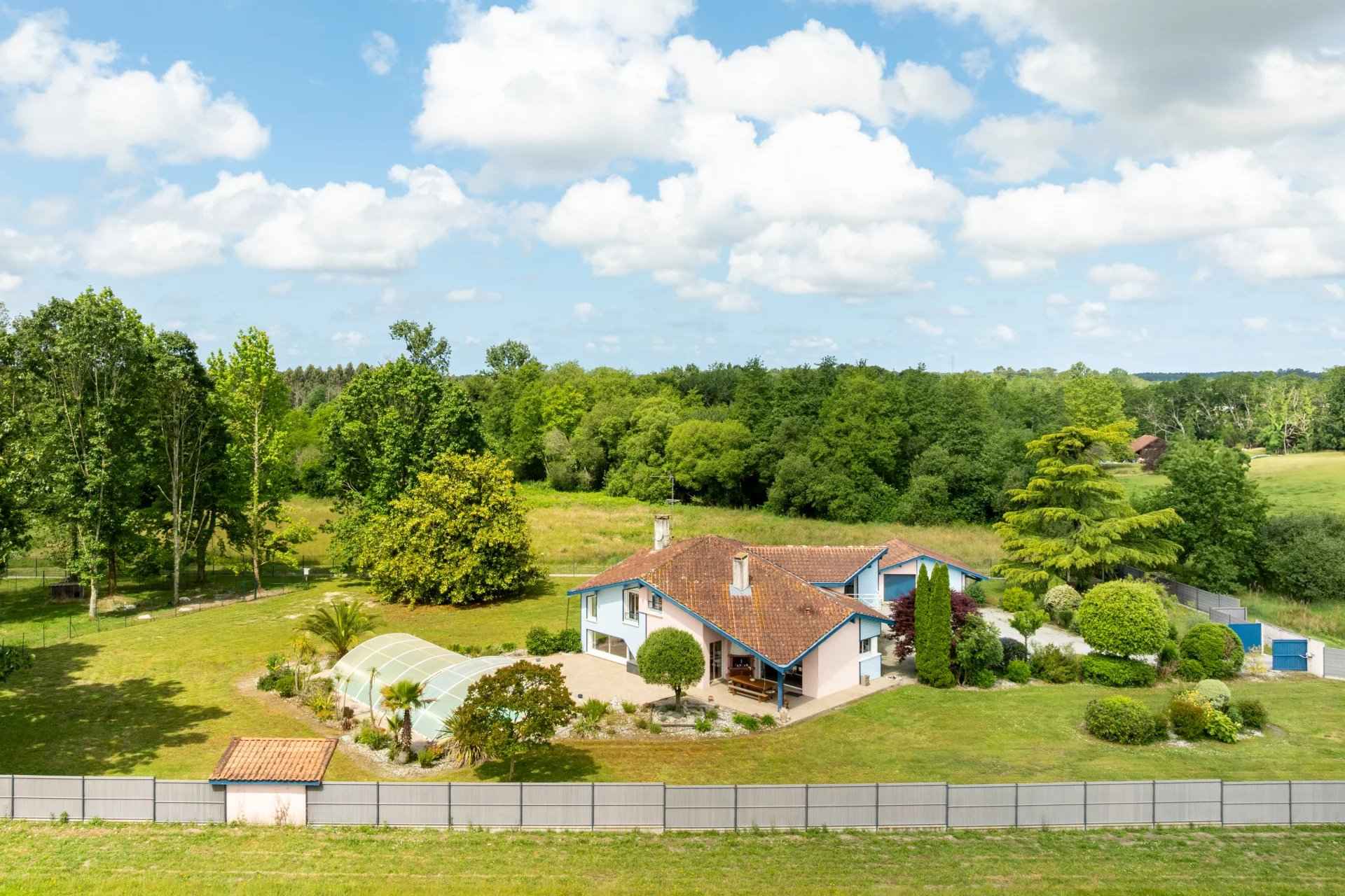 E3442f78f5f2abcd10d26ea37316eb4e fb57ffd9f6 1920 original - Attribut alt par défaut.