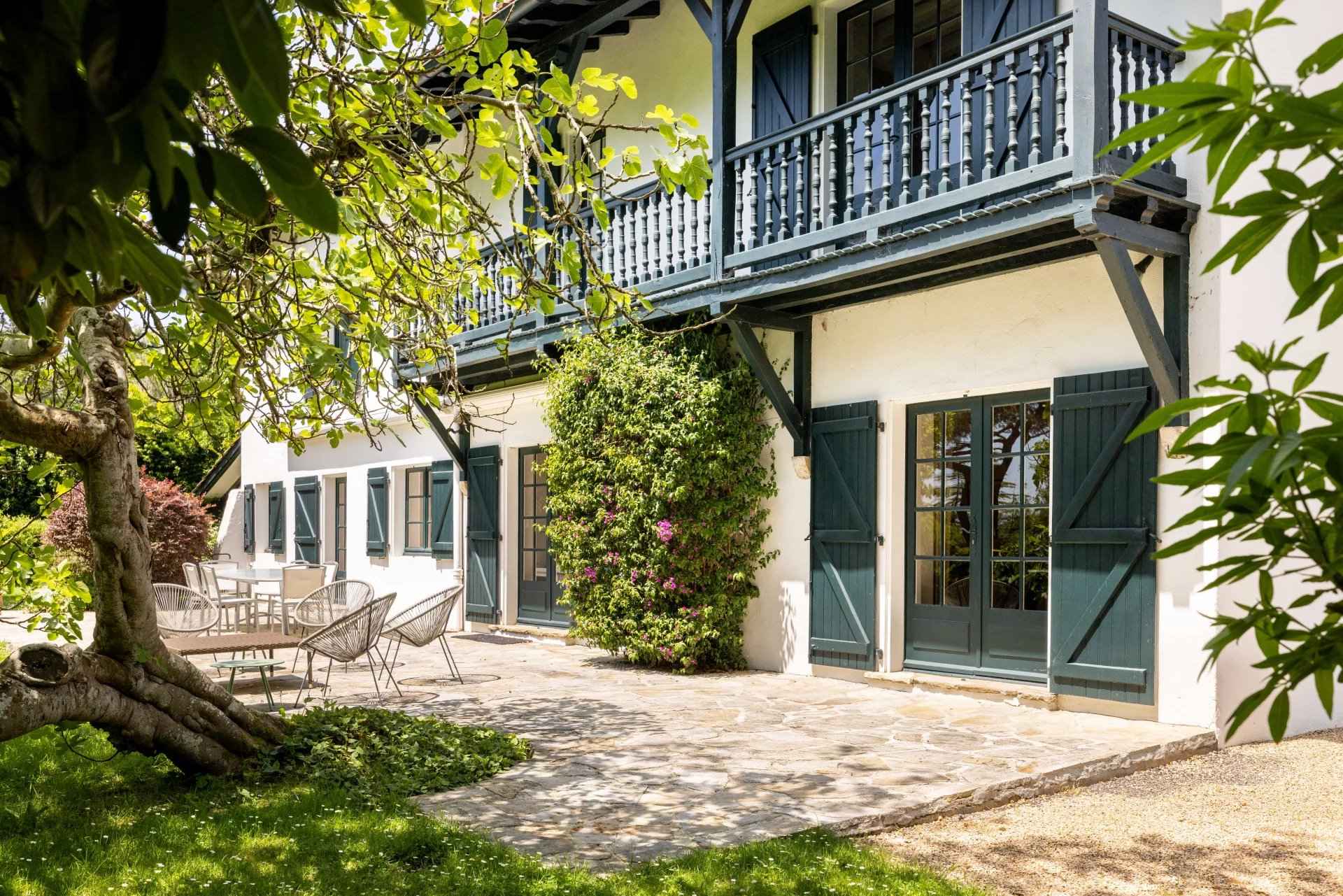 261e7a3fa2dd29c1518541caf4bd8218 bee2f3b81e 1920 original - Attribut alt par défaut.