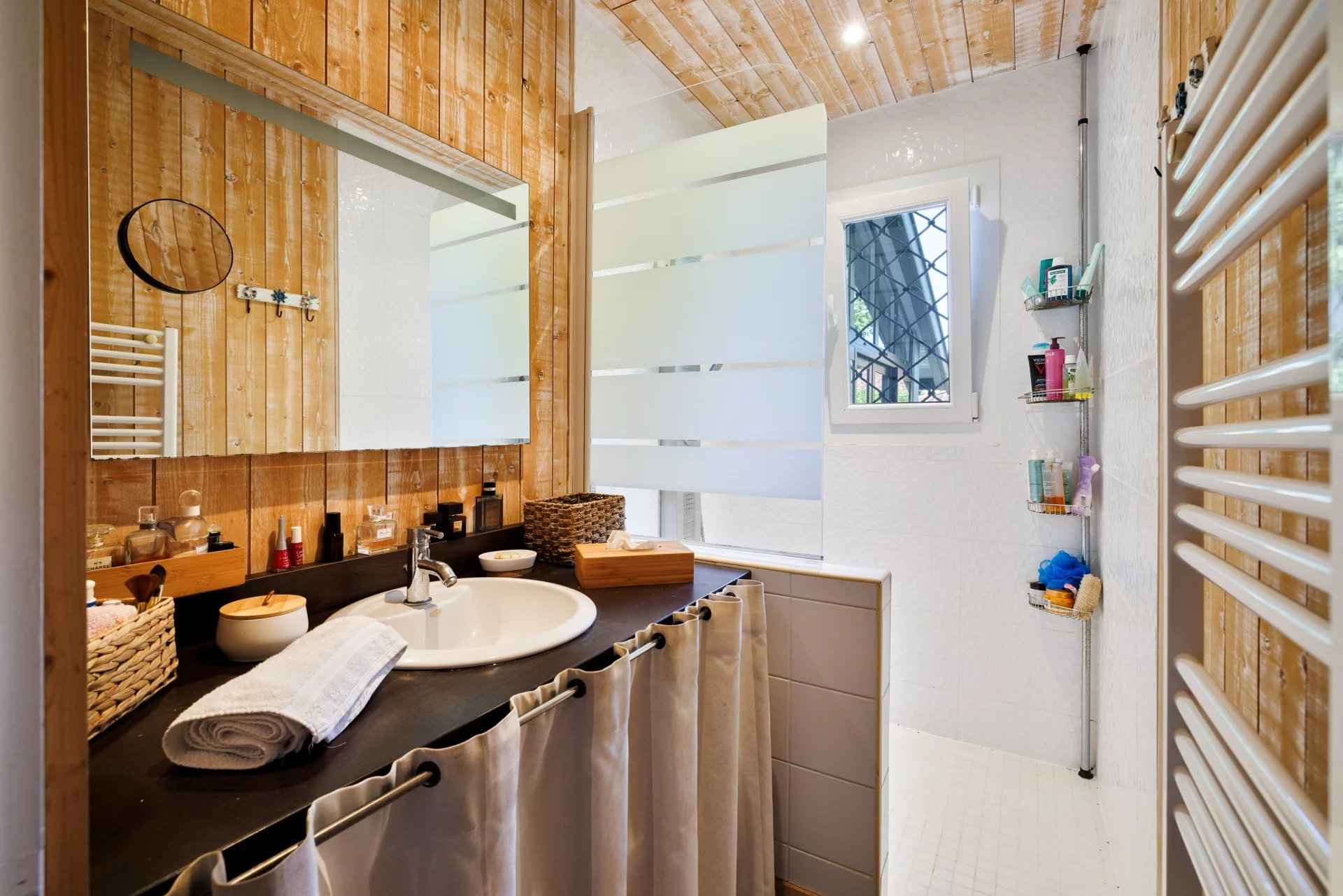 8868376f99ce2b8e6a3700d56f4ac13e ea1f67006d 1920 original - Attribut alt par défaut.