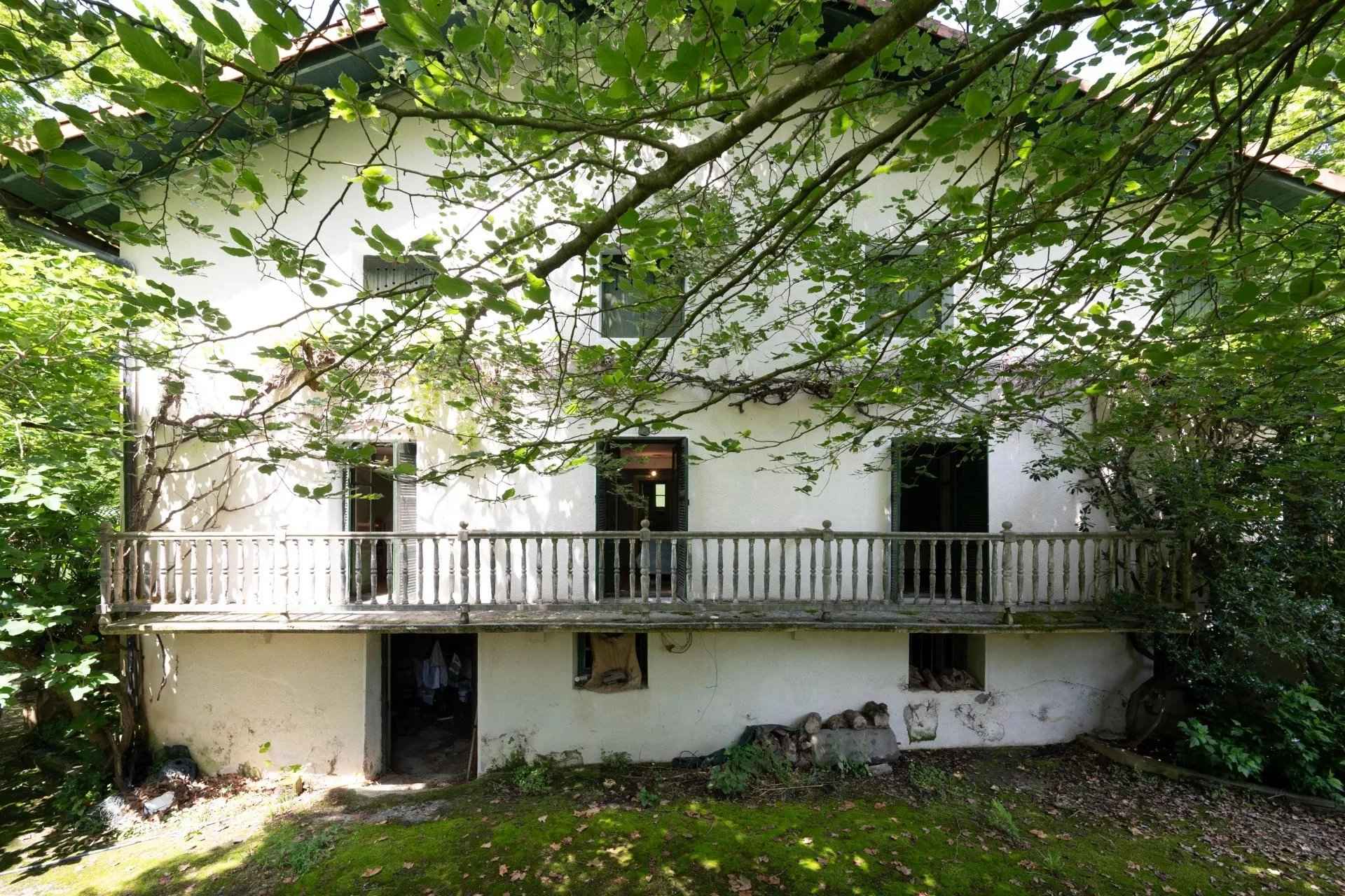 384c0388aa36532892351122db5a7df1 1b122f1749 1920 original - Attribut alt par défaut.