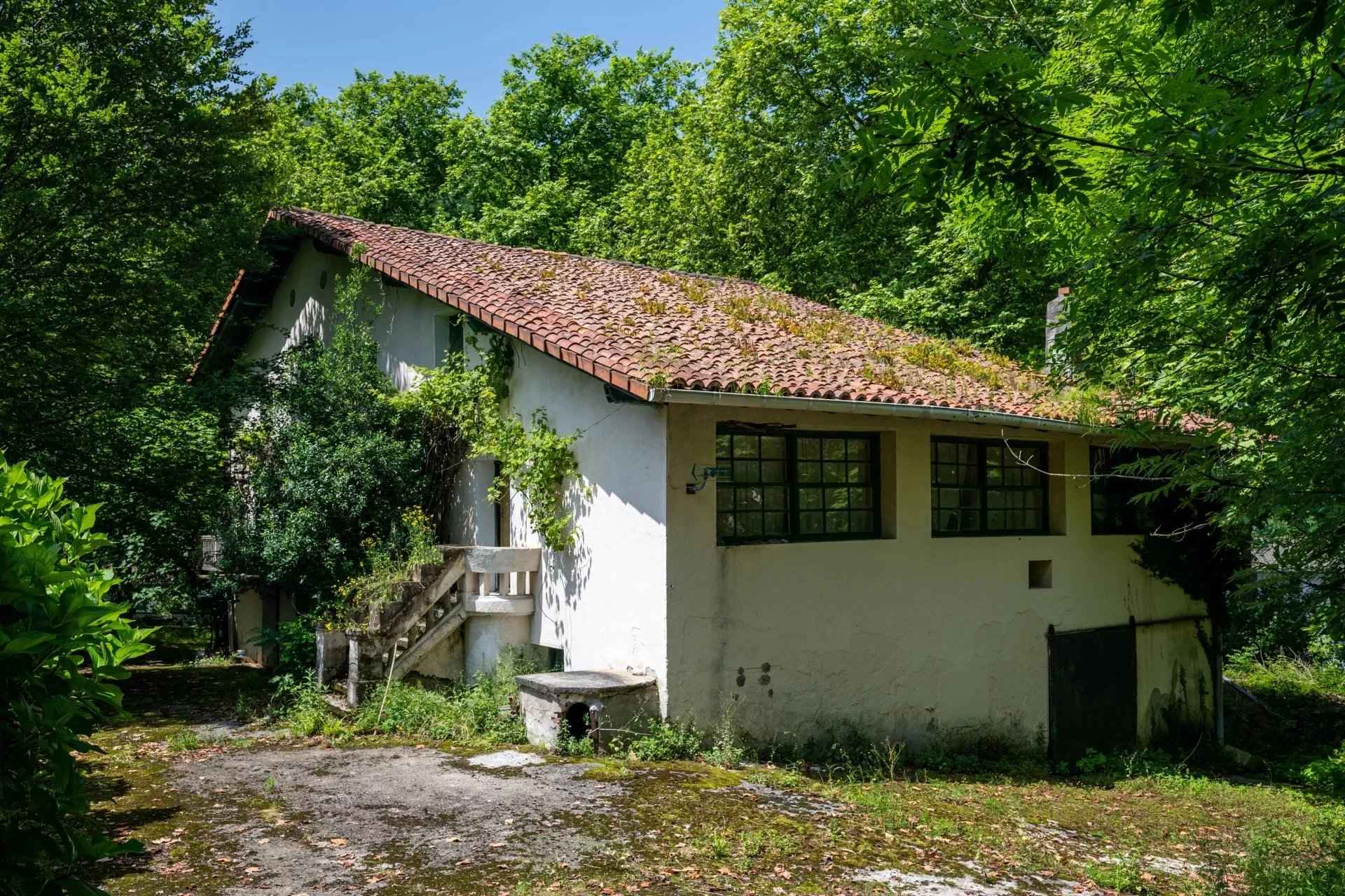 1808b0308e407a126aebcdf6cf9ac87d c30f0ab4ad 1920 original - Attribut alt par défaut.