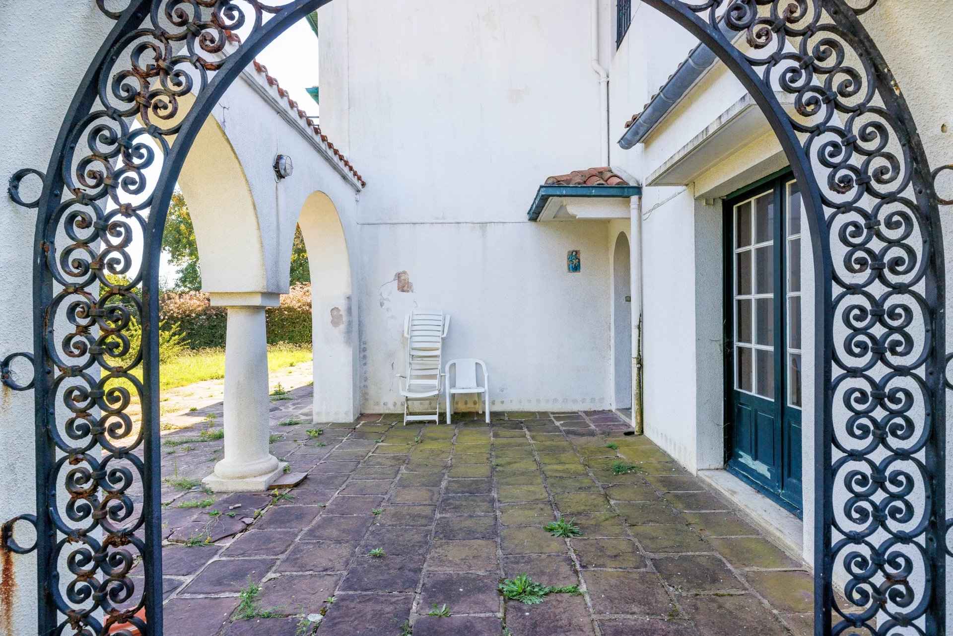 Ee1ea386391cc068b78a352a3ff7eaf1 c50be98def 1920 original - Attribut alt par défaut.