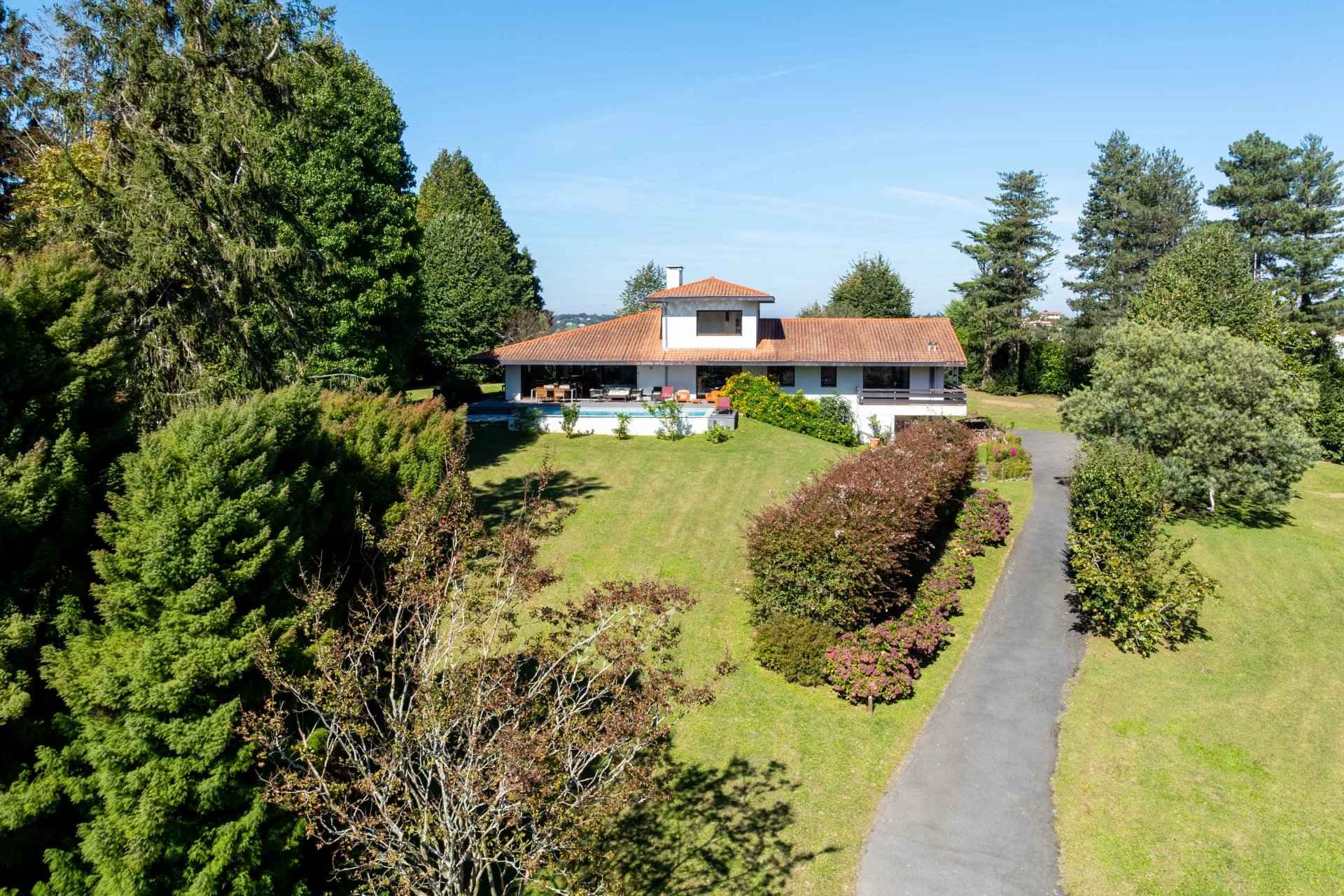 1b6adb08bd4f9b68ef2bb3e5305c3917 905ffaa32a 1920 original - Attribut alt par défaut.