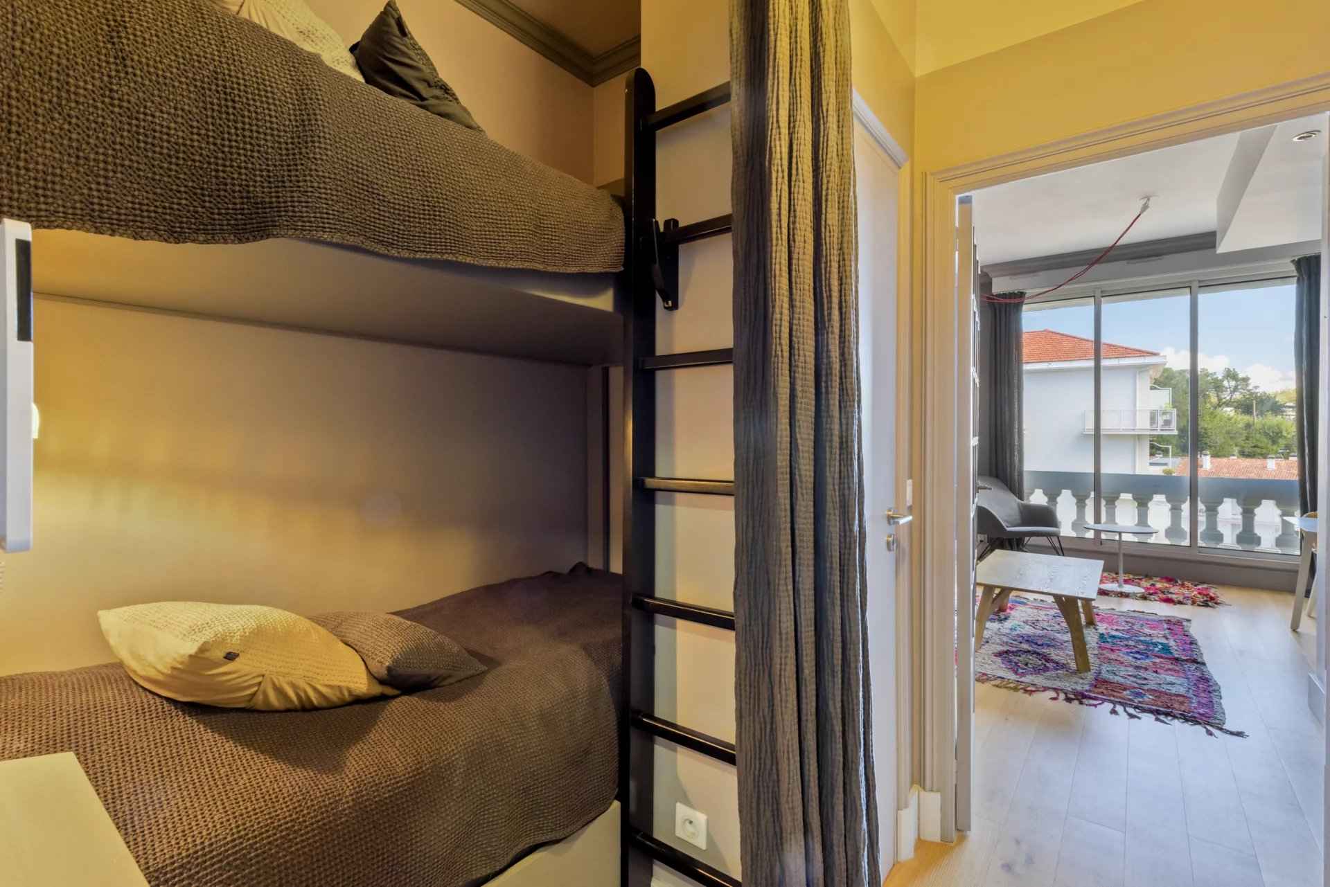 6b0c70b7bd6a8d4de9577bcb26f46a4d 936cb38b69 1920 original - Attribut alt par défaut.