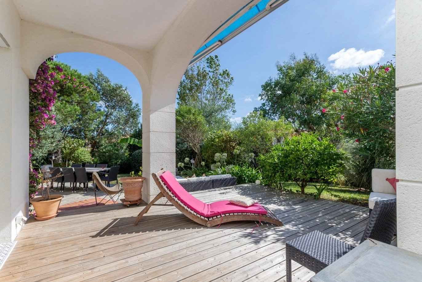 Ac3256e93be9a4493633bac7e85905ad 99797a0205 1372 original - Attribut alt par défaut.