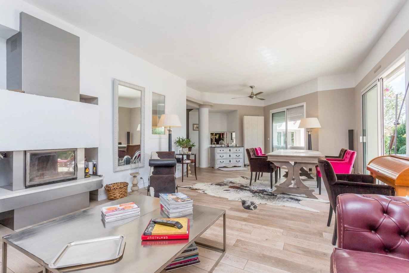 A24103842f071e000b06c7d976f79d99 32b7cab242 1372 original - Attribut alt par défaut.