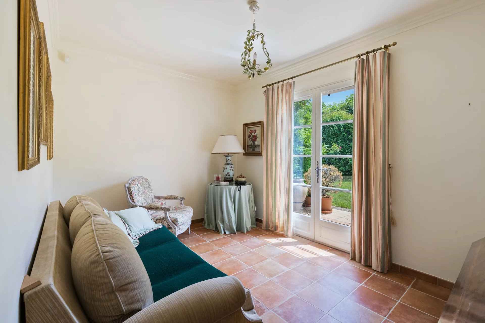 D4dc1f02d3f6cc643097162ce582aafa 4c27071539 1920 original - Attribut alt par défaut.