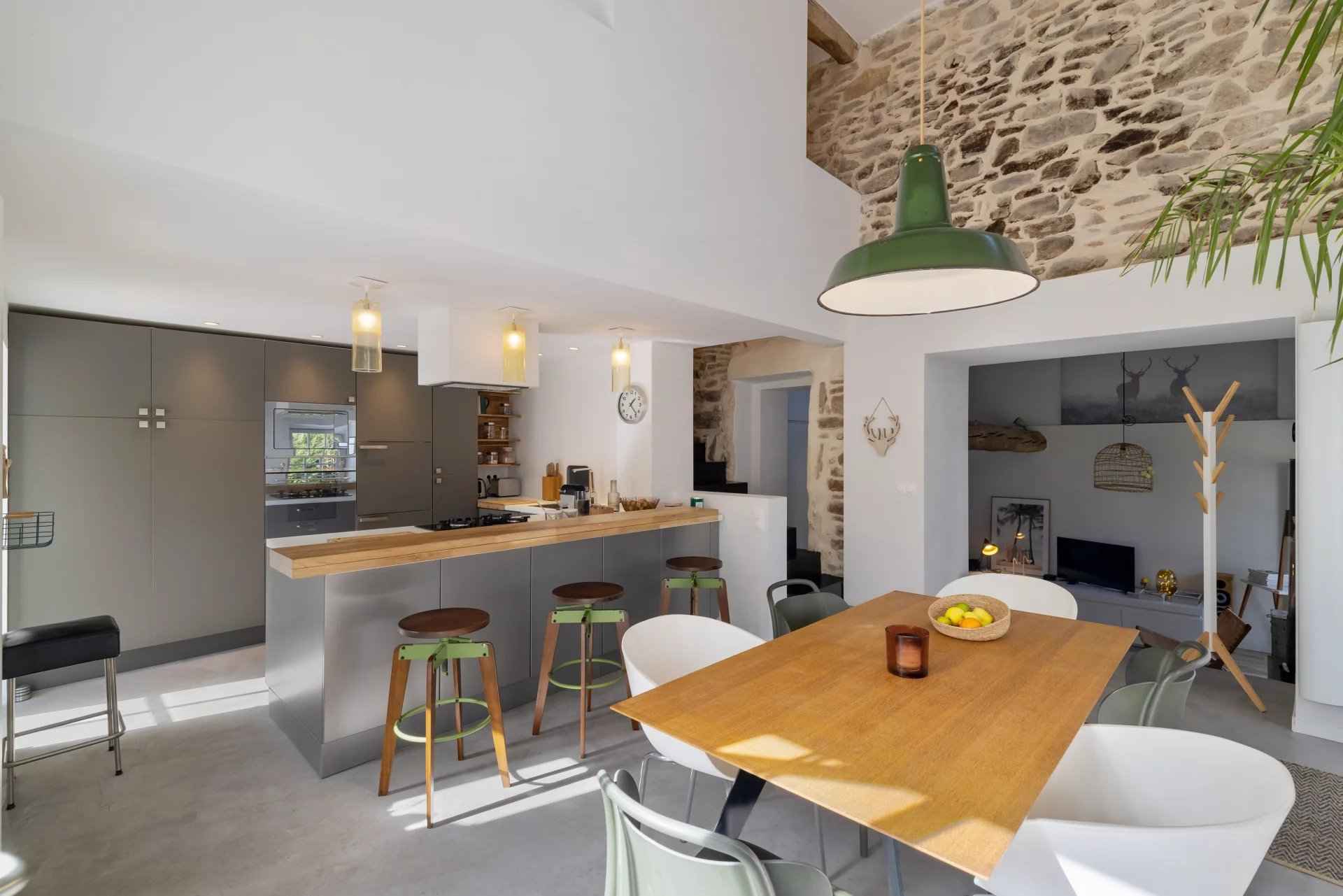 8ec39f4721671750d053c1376f140f21 ea6e466a96 1920 original - Translation missing: en.helpers.application.image_tag.default_alt