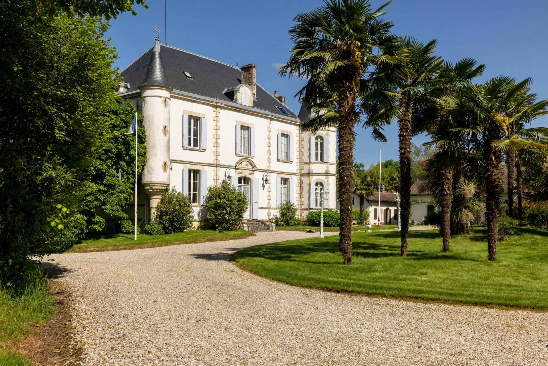 Edb941041f3419610166fe02b3104ac8 d911a47d6e 1920 original - Attribut alt par défaut.