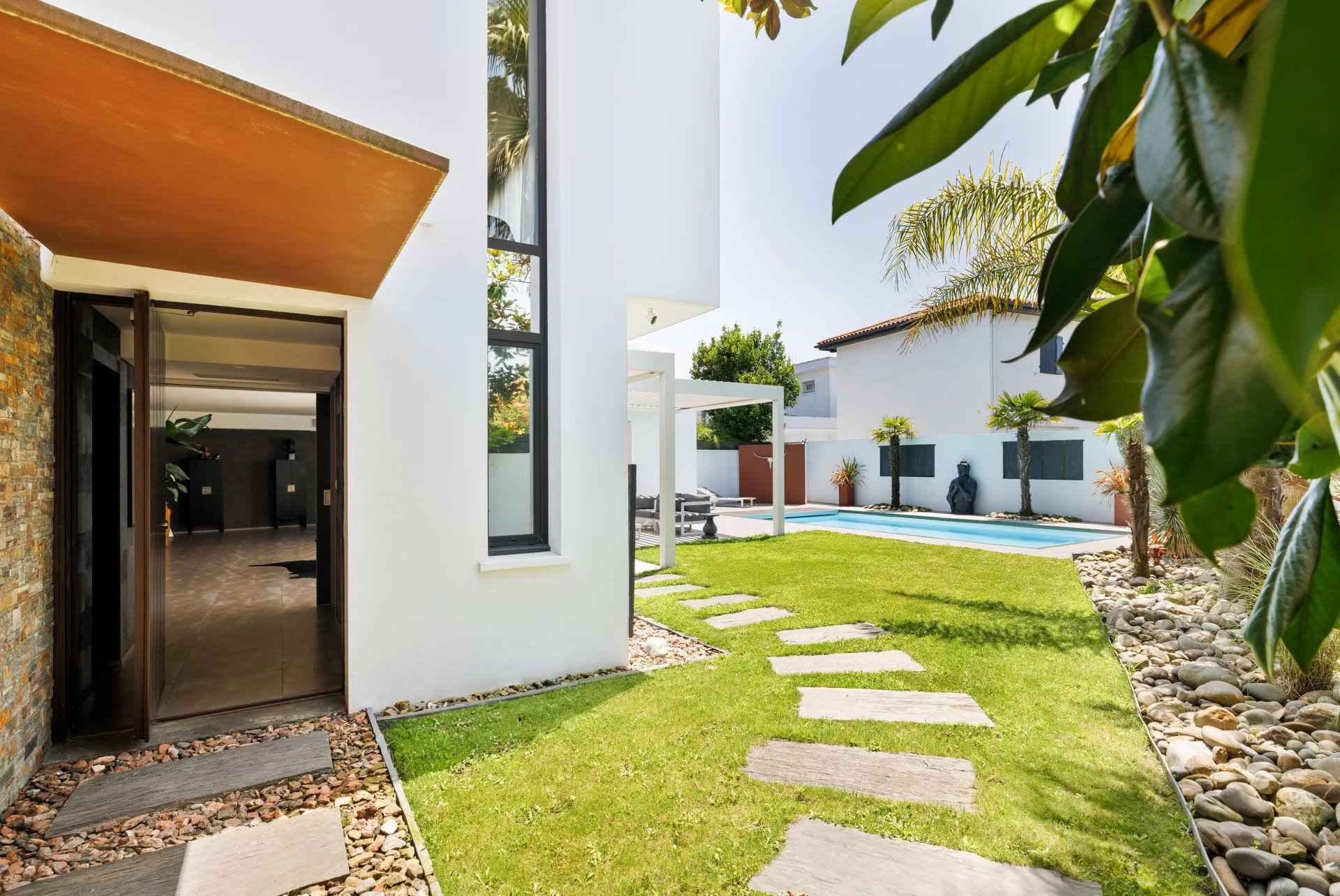 946feb7d166e1b63846e2fe41d08f458 3b412e0d5d 1920 original - Translation missing: en.helpers.application.image_tag.default_alt