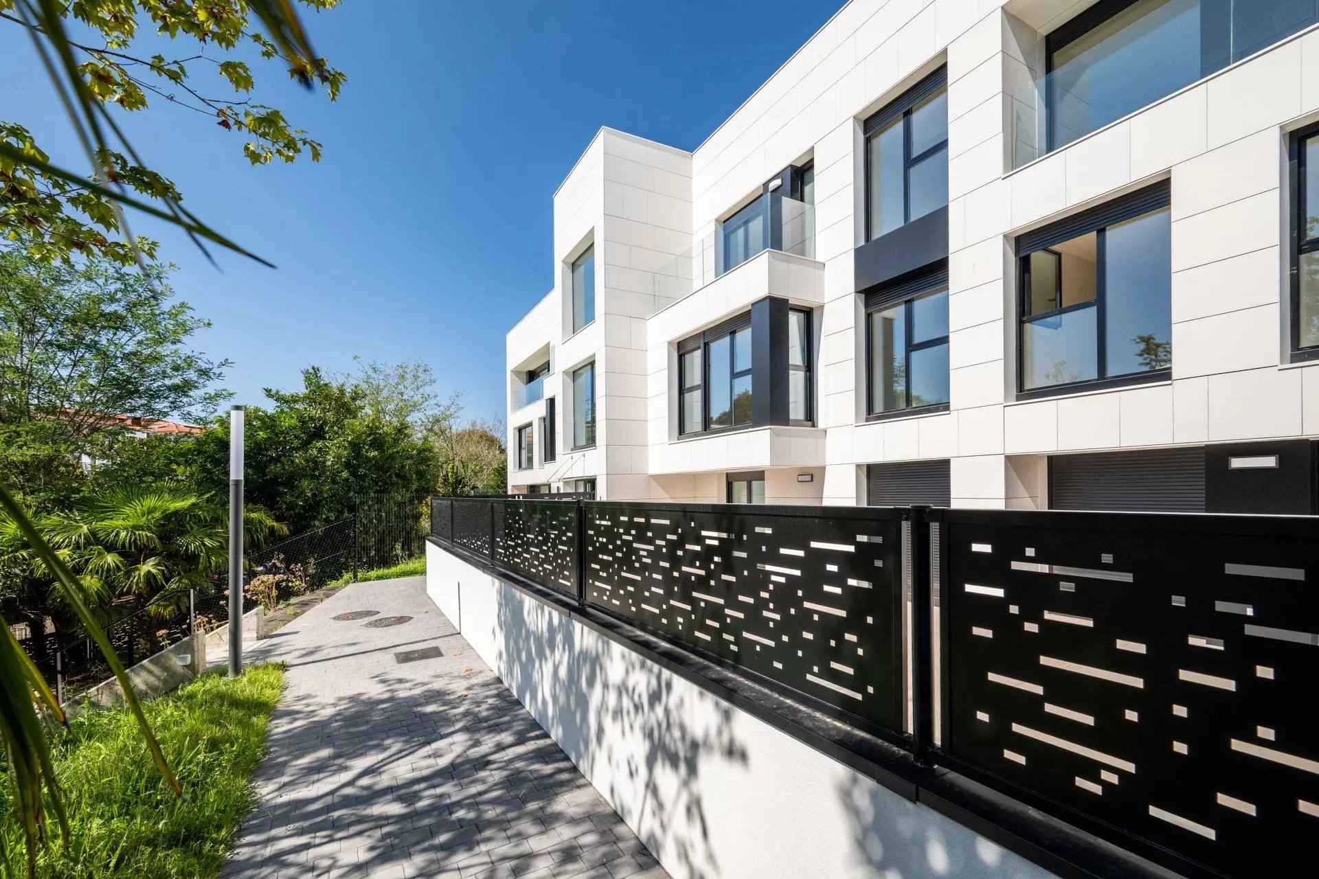 72d87e39e09577b5110ee254c6739c0f 9597da2a32 1920 original - Attribut alt par défaut.