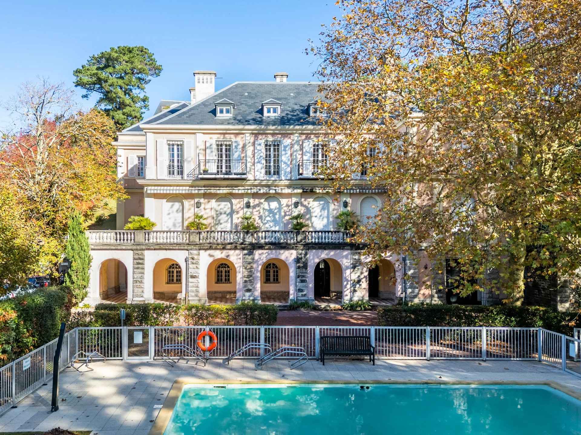 9dc4ae21f34ab5b4b7370f784247e536 f407f8e14a 1920 original - Attribut alt par défaut.