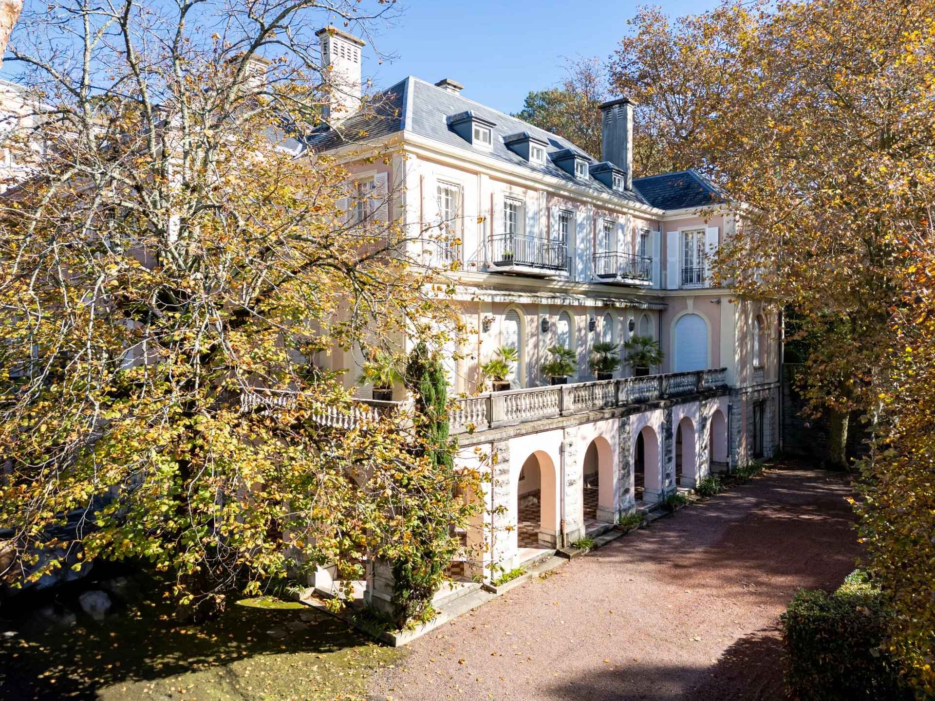 52bebada8b4ad11ea85e8b9183bf975e 06a9de482b 1920 original - Attribut alt par défaut.