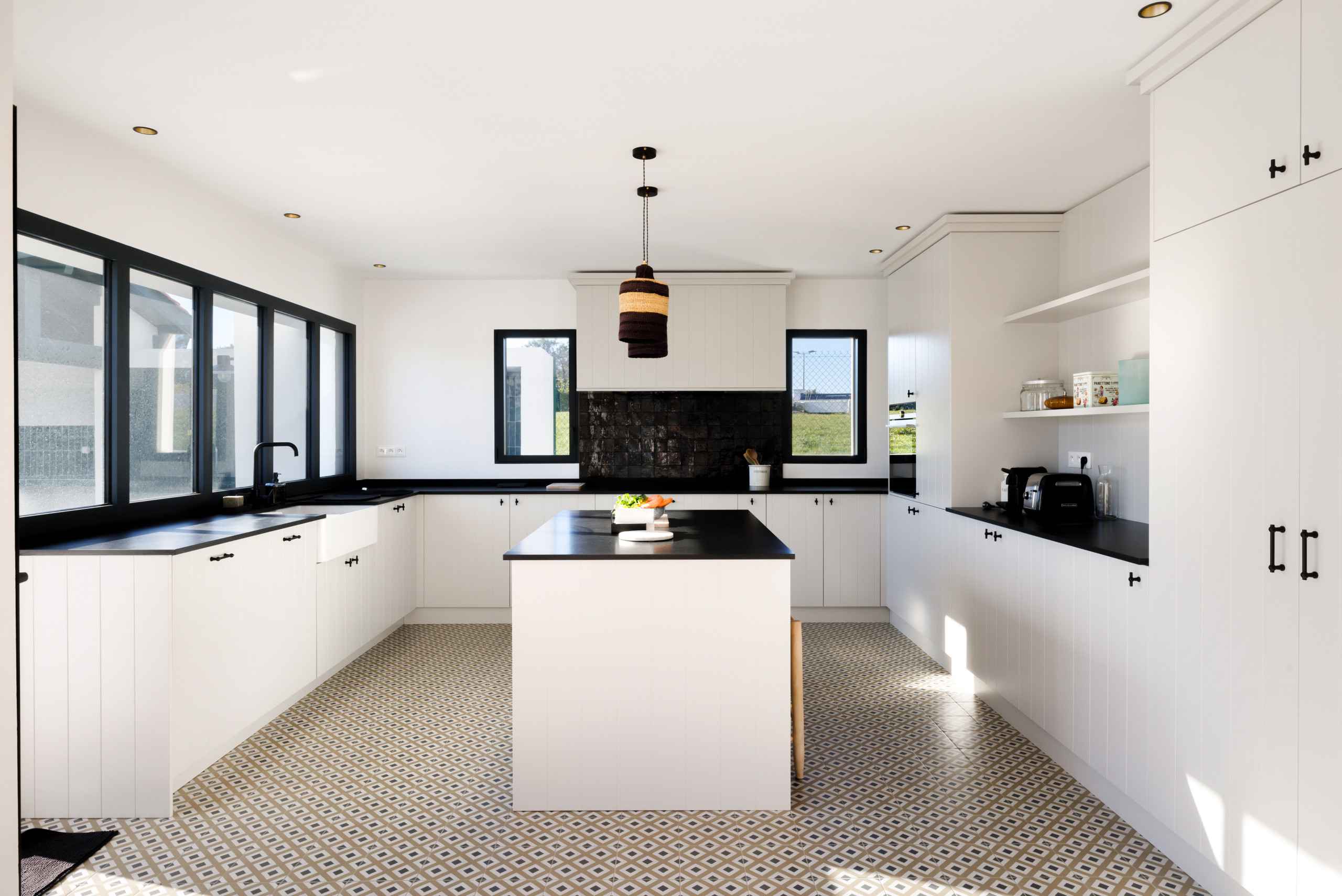 17067781155c572acb1fadc70b84058d6d42568285 - Translation missing: en.helpers.application.image_tag.default_alt