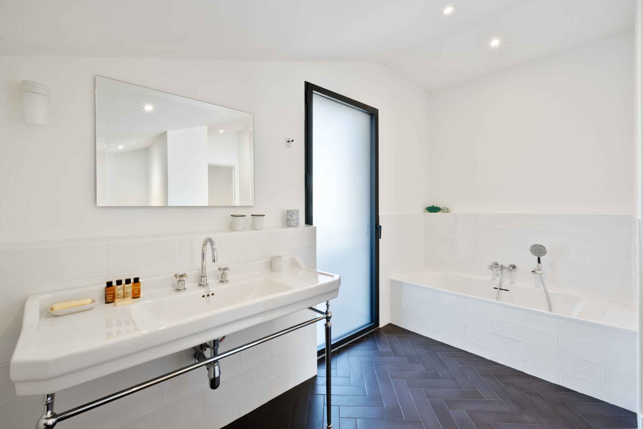 1706778098247253ea67a0eab20280b6952ade36ba - Translation missing: en.helpers.application.image_tag.default_alt