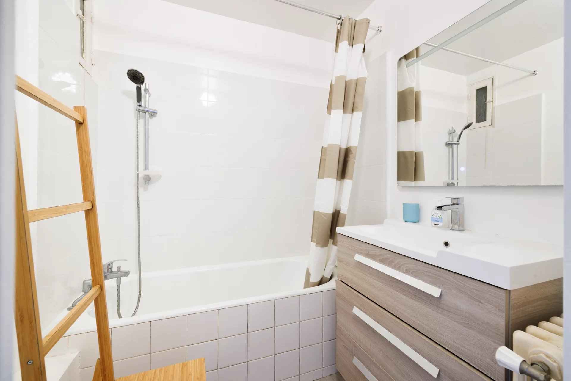 Cdcbb8033f2b00800a1761331fbc2912 b05197b859 1920 original - Attribut alt par défaut.