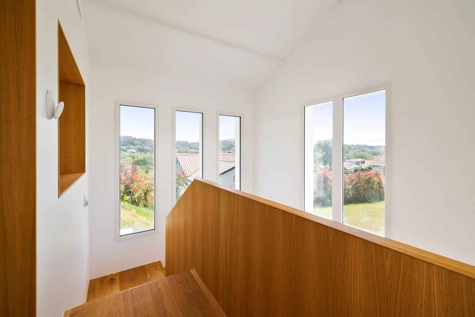 4e24b92a0271244f2d8c5bef85acde7f b47cc28bd5 1920 original - Attribut alt par défaut.