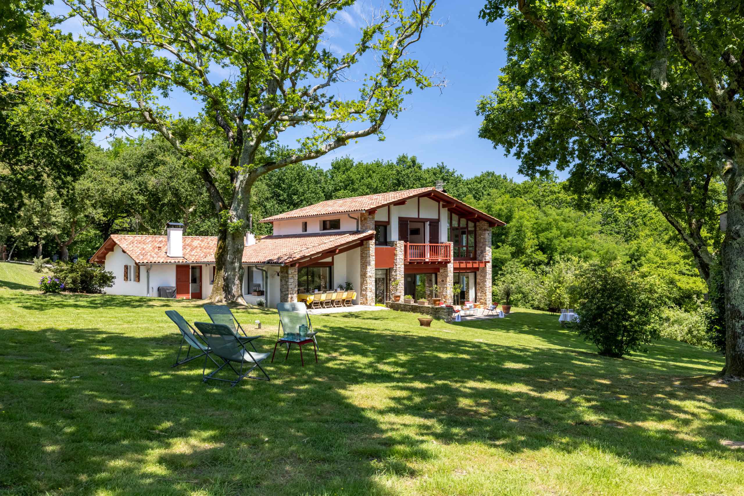 1763128043e769f3bc3c69eaea376ff38b75b1fd5d - Attribut alt par défaut.