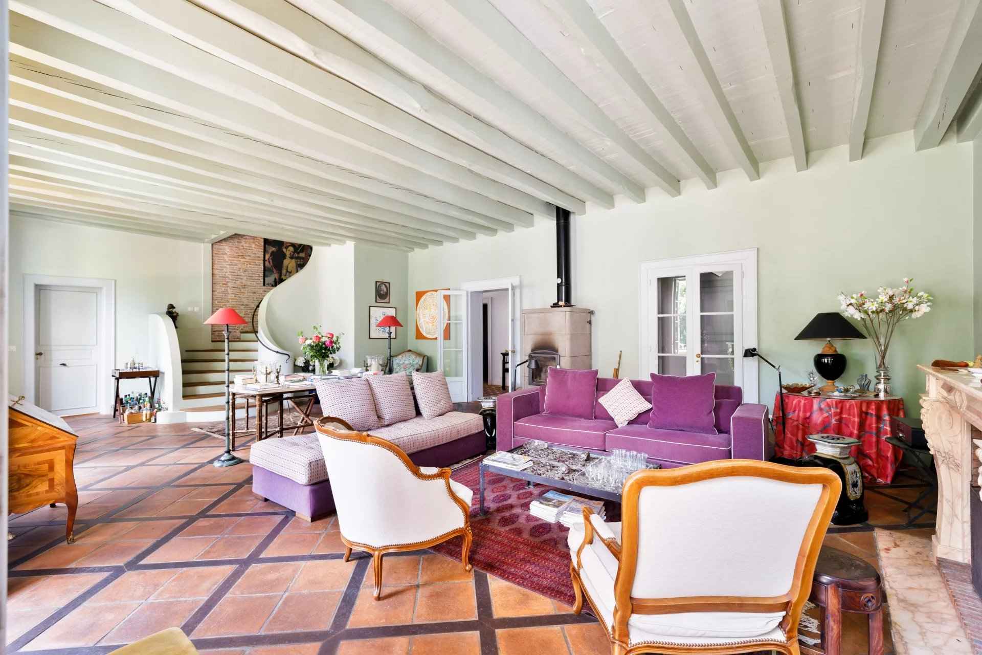 F048a7c6257f7f6d473a95ab40f82939 9f45230421 1920 original - Translation missing: en.helpers.application.image_tag.default_alt