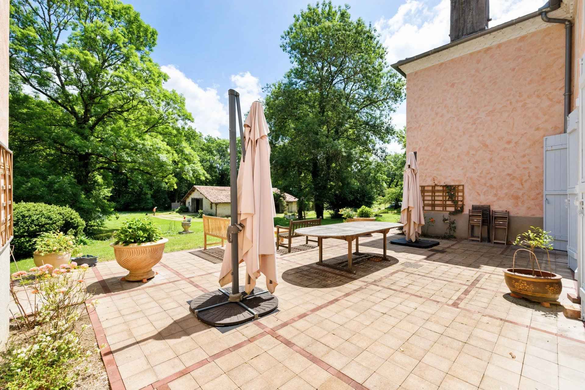 97fa040d1900baf9e08e59b9b17af6a7 46a878806f 1920 original - Translation missing: en.helpers.application.image_tag.default_alt