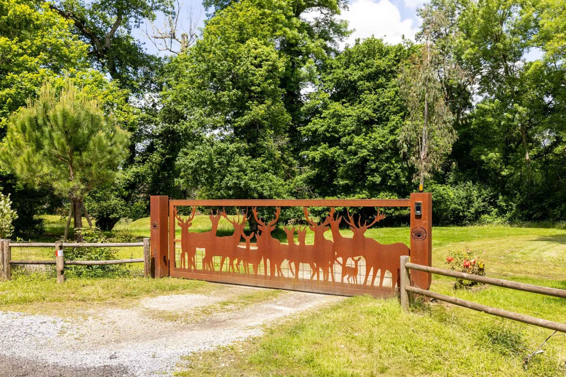 1cdf97ff83470da293d13a37bc97cbe9 1b456323f3 1920 original - Translation missing: en.helpers.application.image_tag.default_alt