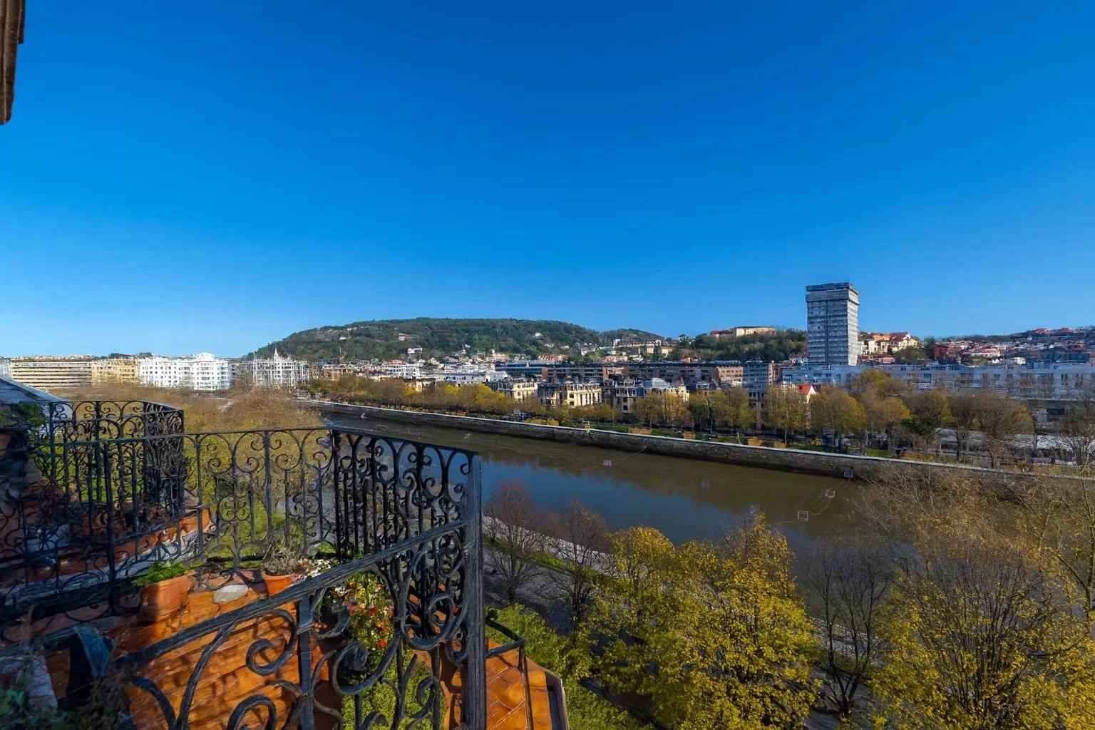 A258db38e621a8ae878b59ed420044c6 feb521b100 1536 original - Attribut alt par défaut.