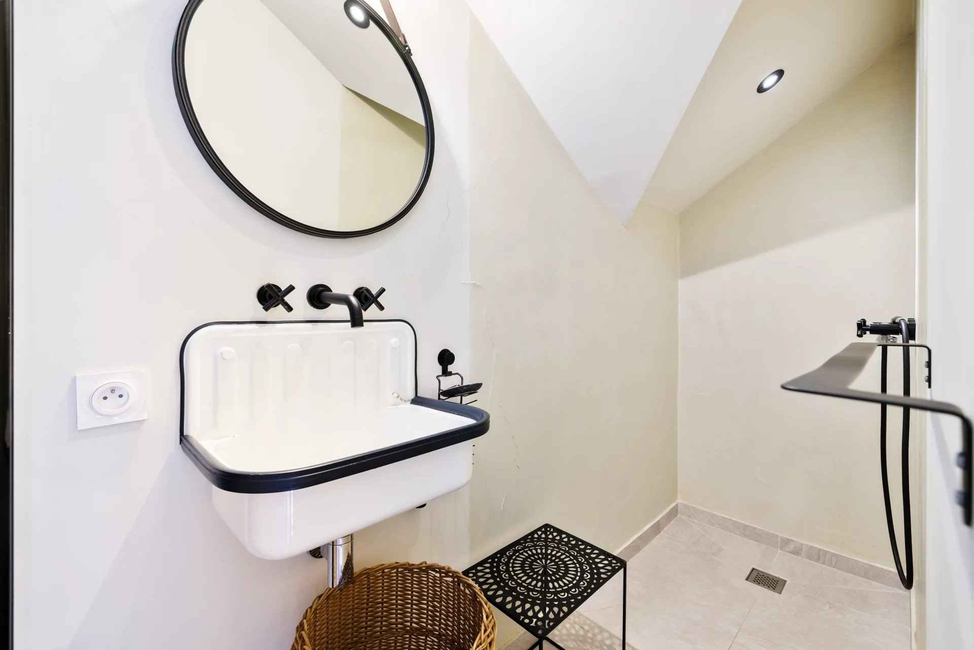 44e6909bbdcb7af2c10af5c2a0bf8555 279d479e9d 1920 original - Translation missing: en.helpers.application.image_tag.default_alt