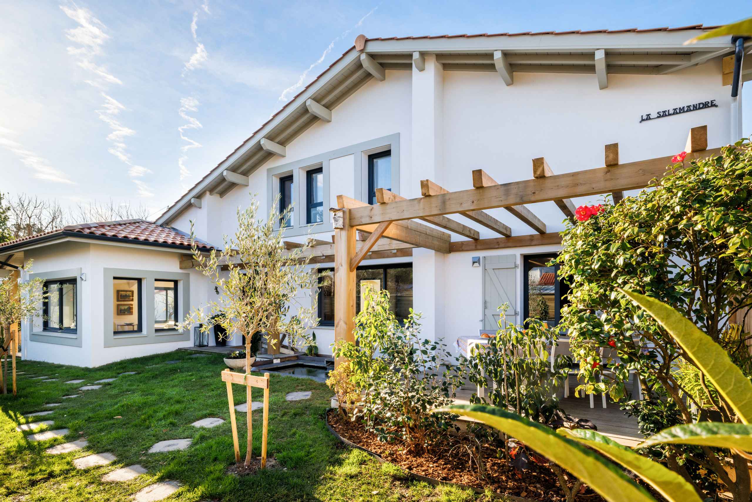 1766496833c89f30e44db3d567c7cdbbd6806c9415 - Attribut alt par défaut.