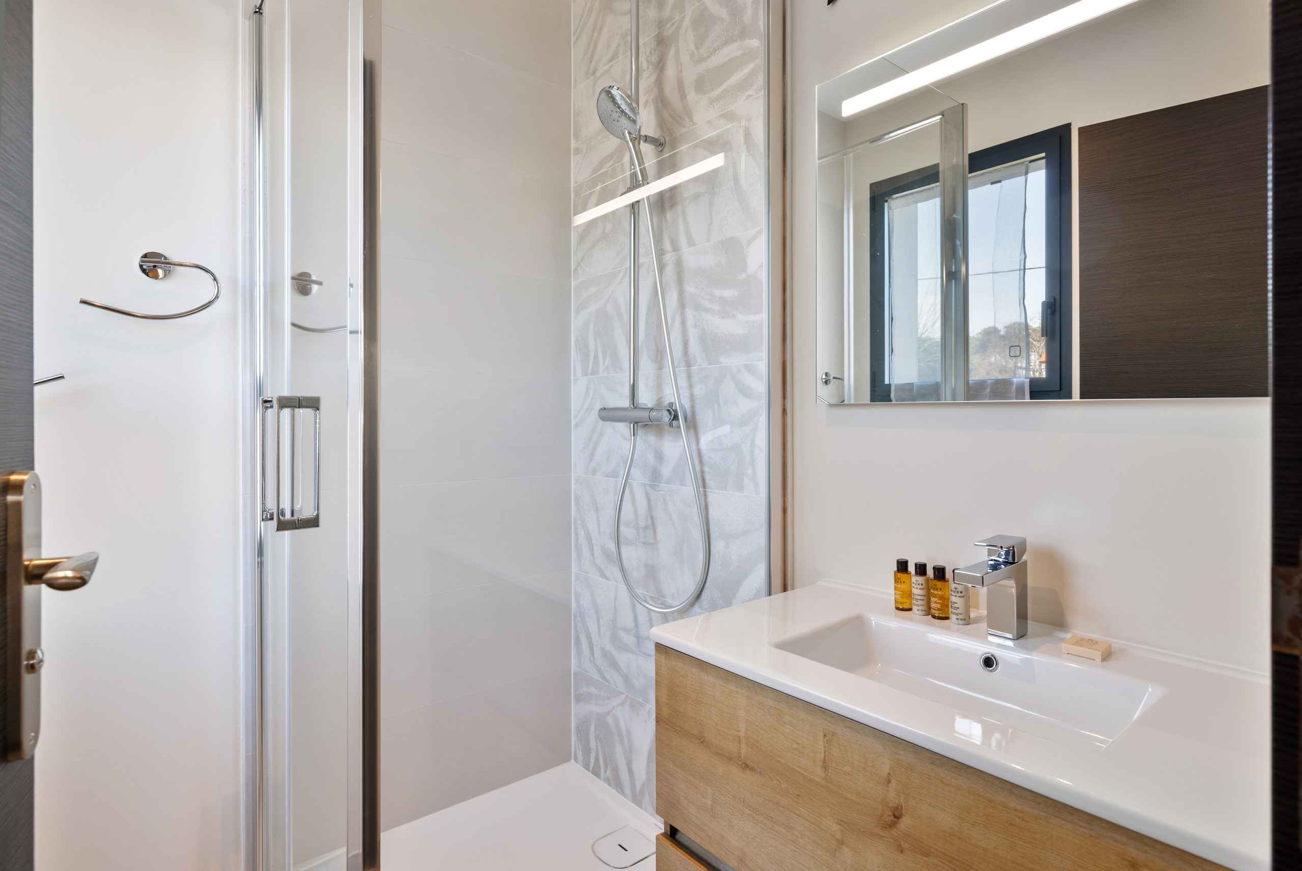 1766496762ff74853c5ed4db9719cc75046e2e1e35 - Attribut alt par défaut.