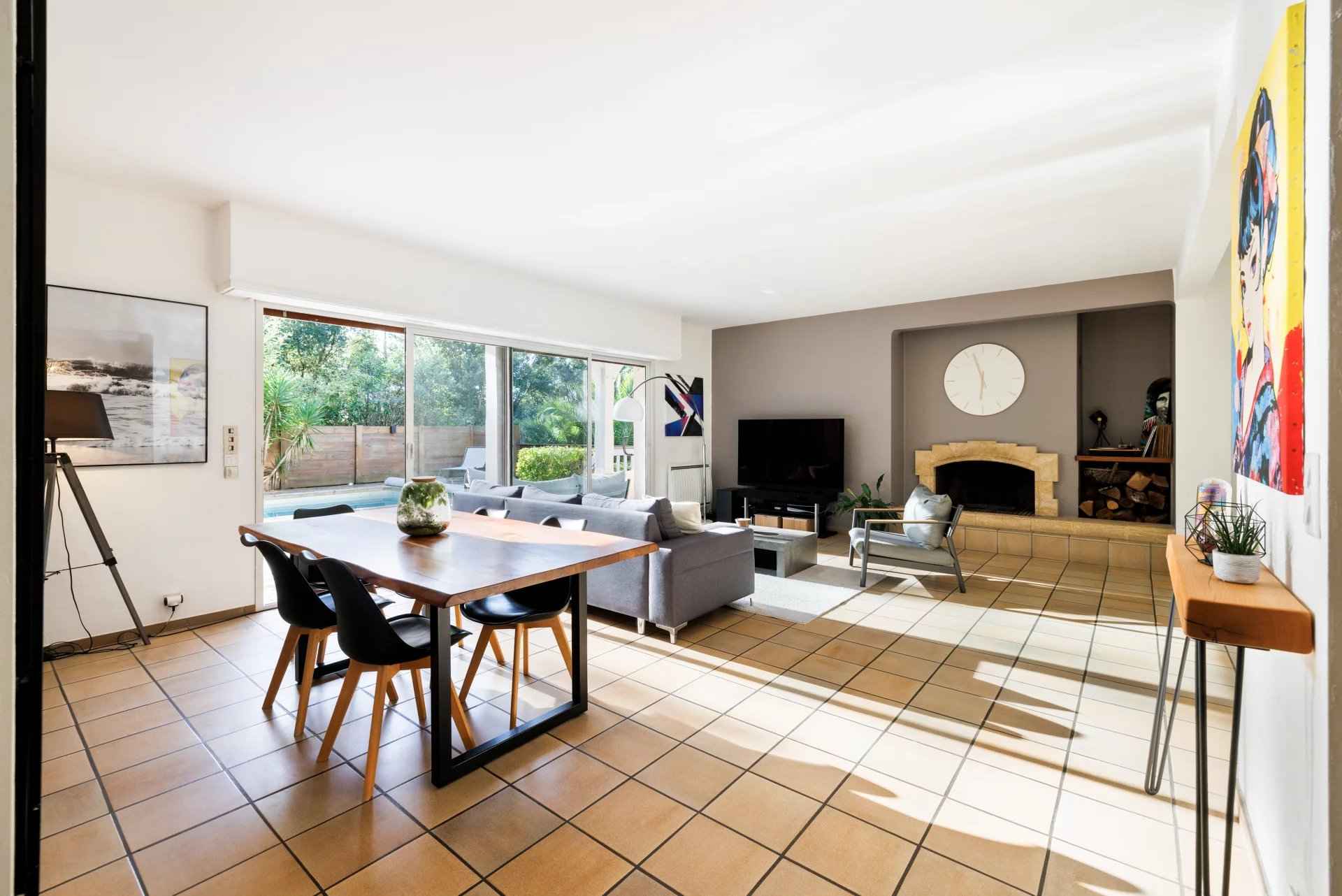 9c1f037f75f523d8bc1d0e6cec81227f eb24e40807 1920 original - Attribut alt par défaut.