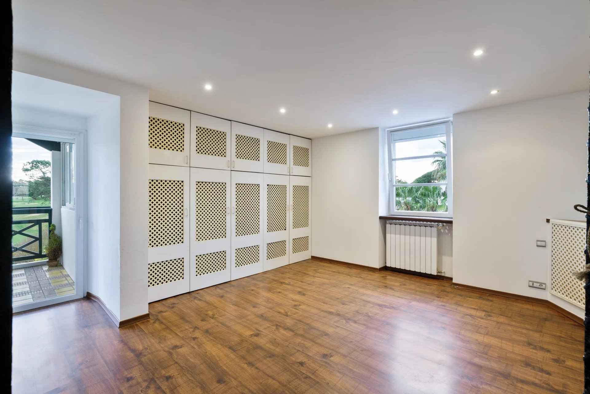 5a5f06fdf62a606bc2d0119900c4889f 24873cccc5 1920 original - Attribut alt par défaut.