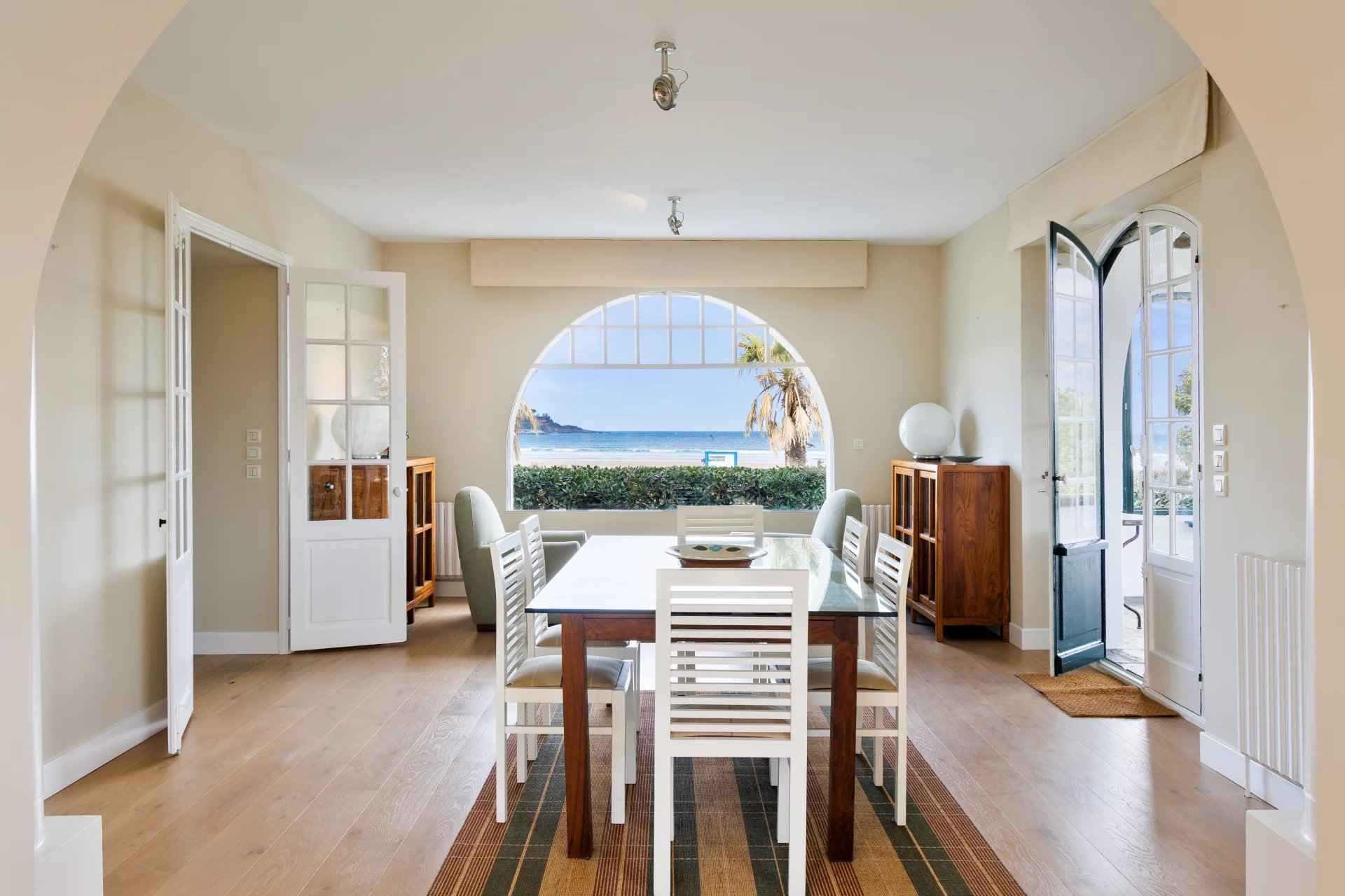 11c727a13f7ef04264f5fbafd8c2e6e9 2c148fc2aa 1920 original - Translation missing: en.helpers.application.image_tag.default_alt