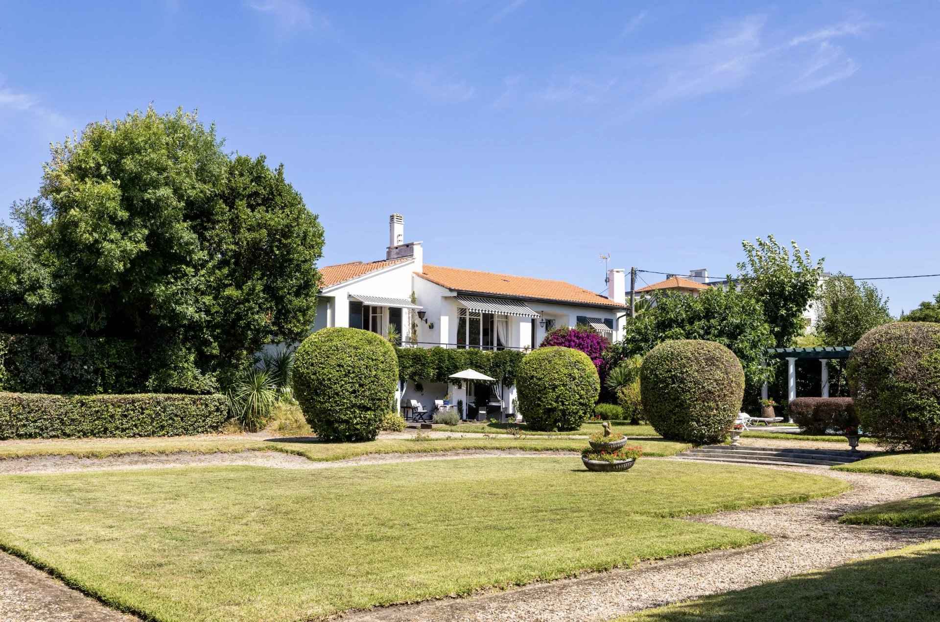 6cde0e7e1b7bde6a029599eb1c31a214 04eeb8225f 1920 original - Attribut alt par défaut.