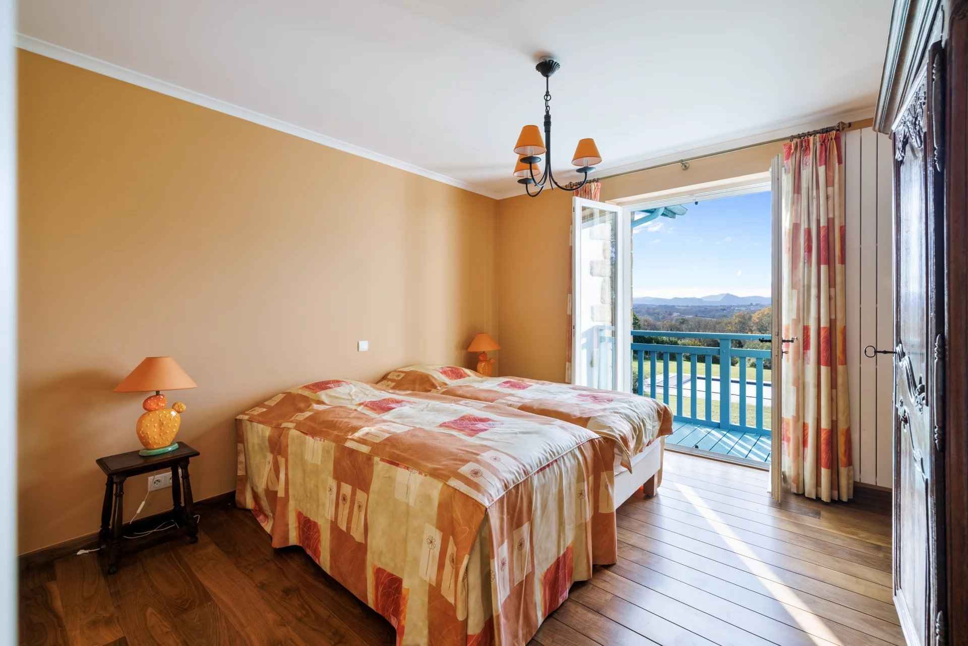 86cfff54983af6125bf7c98d9146ebe6 13e933bf1e 1920 original - Translation missing: en.helpers.application.image_tag.default_alt