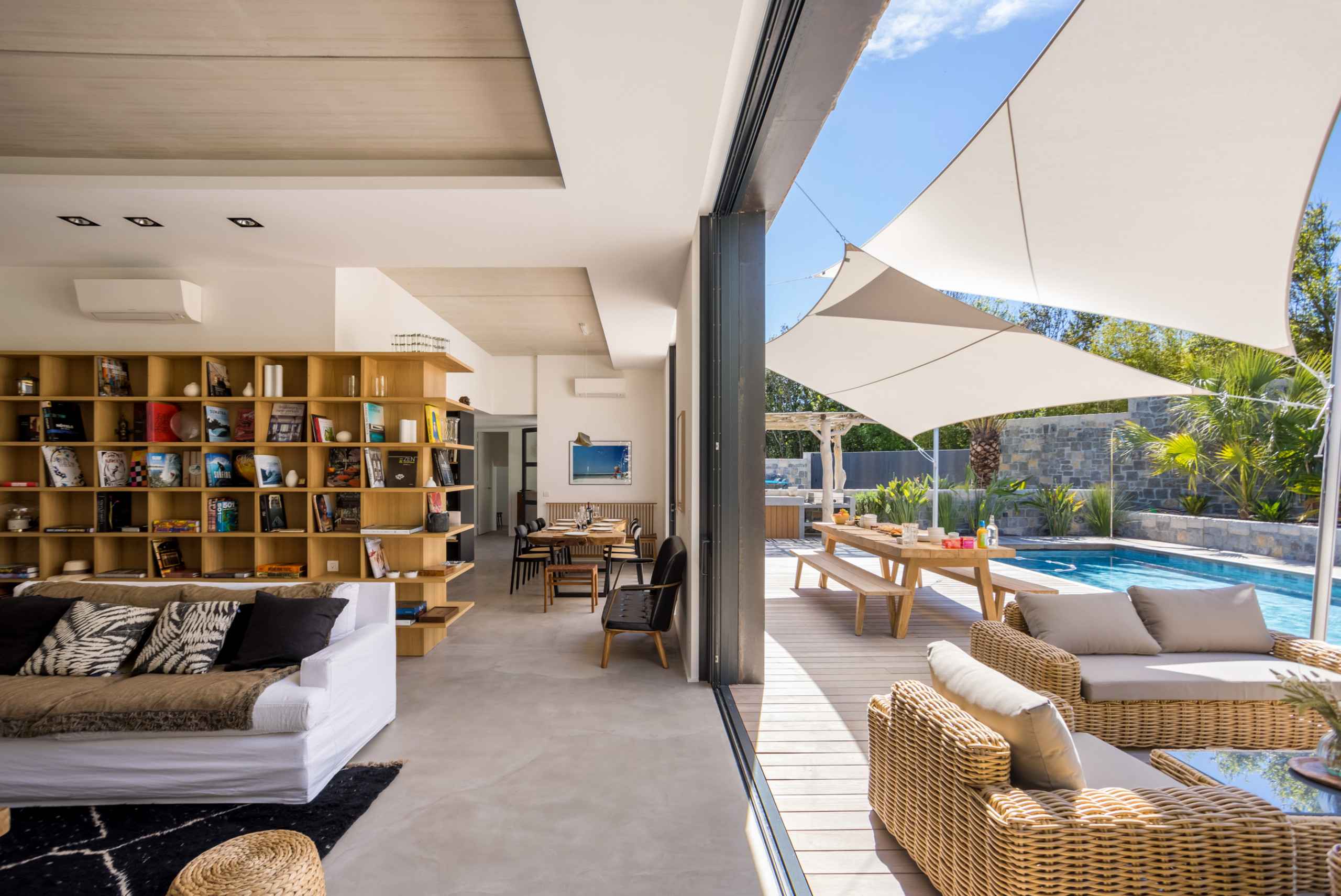 16218709856a0be9cd09fac76ce7d17c27f7e73021 - Attribut alt par défaut.