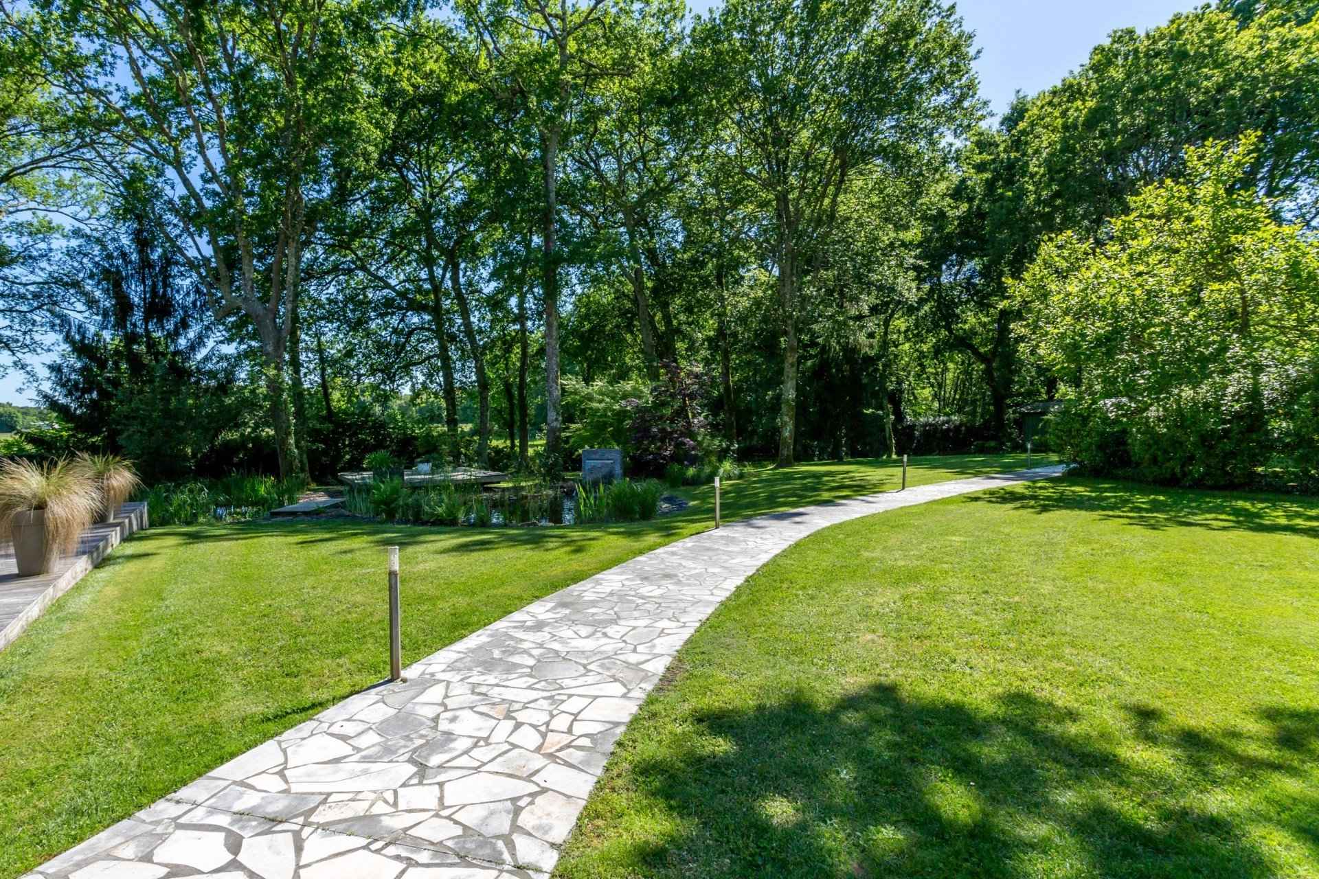 Cf70dac5b5ef35ddc799608666224ee7 080cb6063e 1920 original - Attribut alt par défaut.