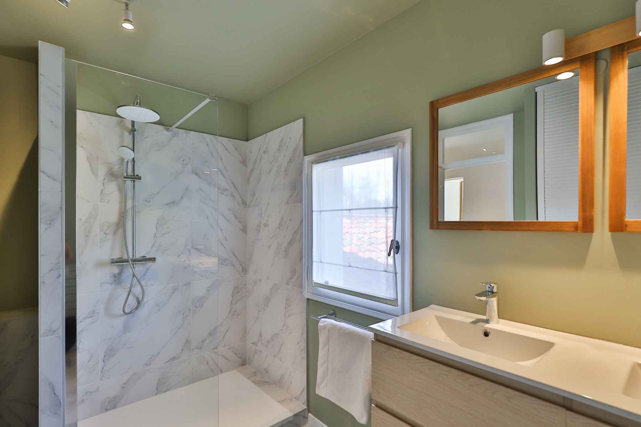 175412800575f4033df9966266c252be6433ec717f - Attribut alt par défaut.