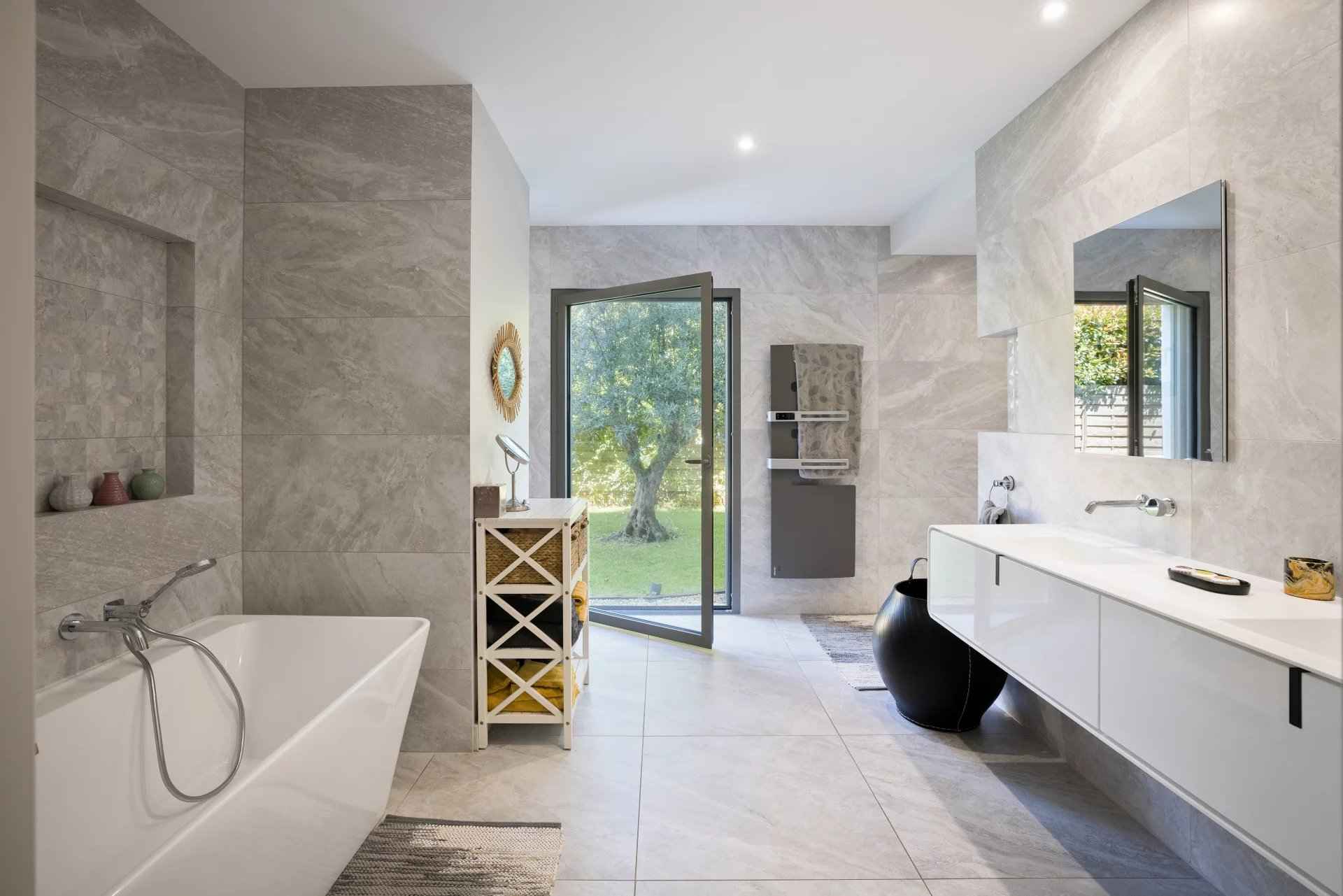 0c5a9ad31b642fae7d1100b7c0e866b1 80091e6d8d 1920 original - Attribut alt par défaut.