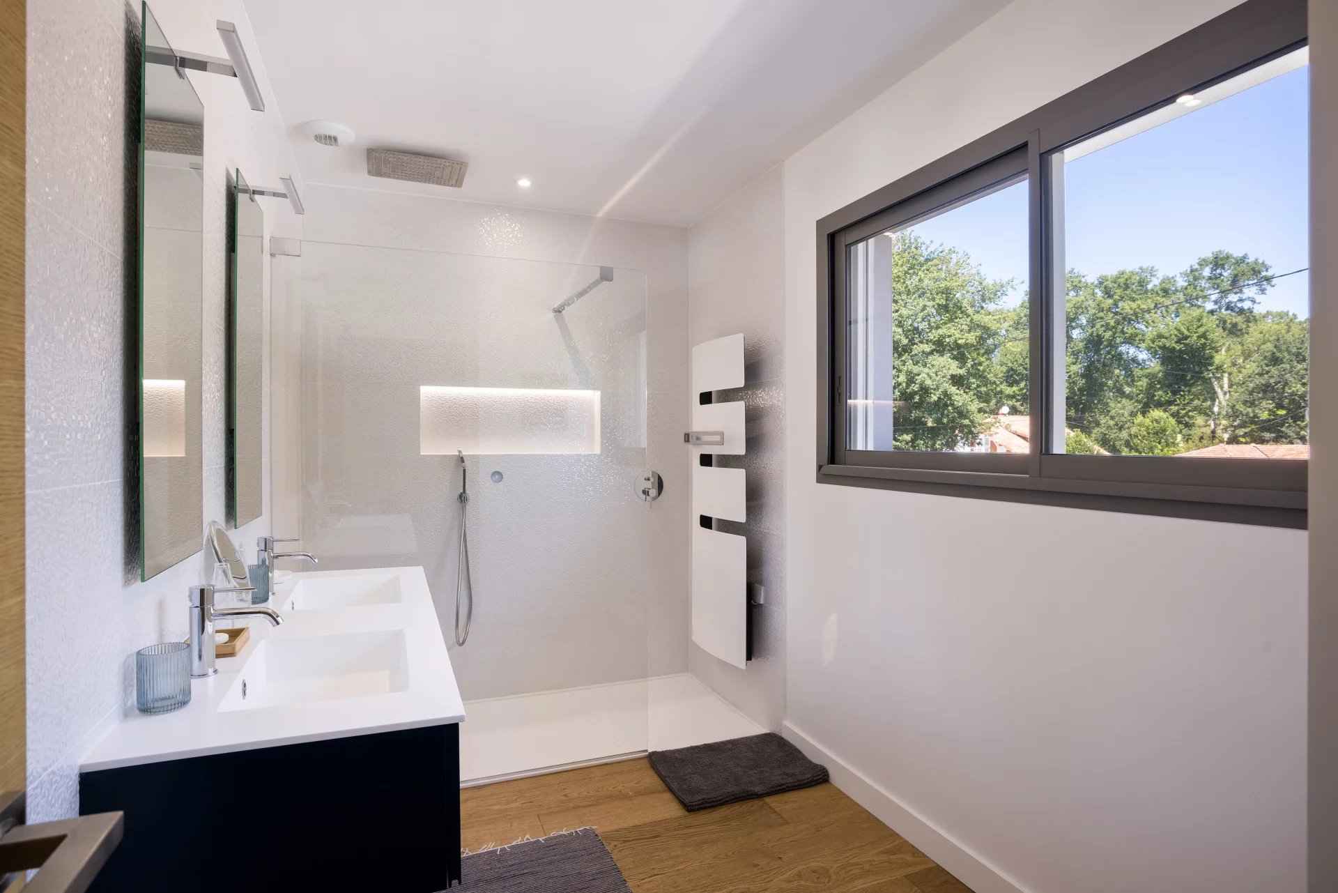 7bc1021b9d1f4fdfb8e5953d7d5f8b15 9907b68c77 1920 original - Attribut alt par défaut.