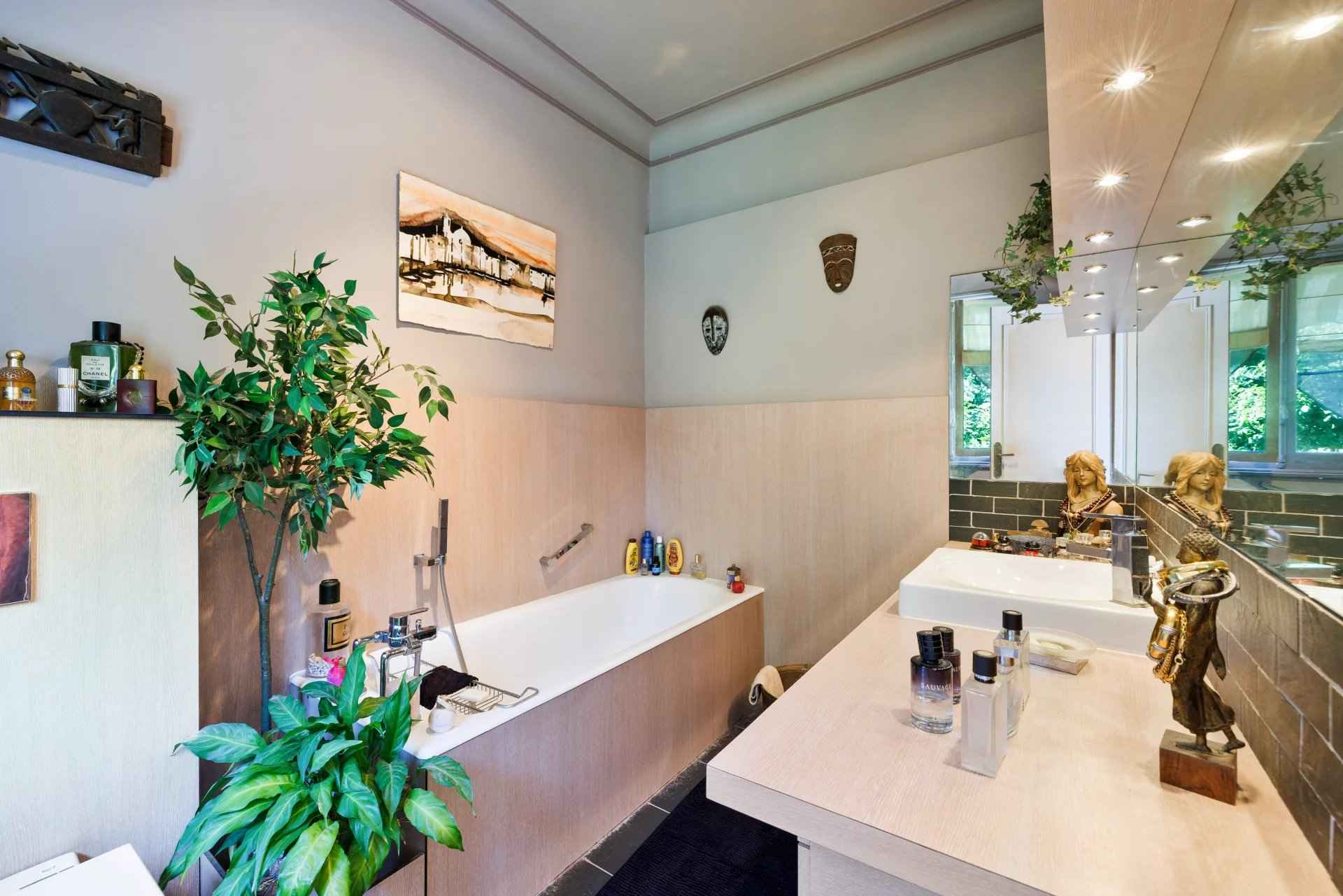 Fade3bf199dd2e619c32dc84497d7f18 6a19a4d1ca 1920 original - Attribut alt par défaut.